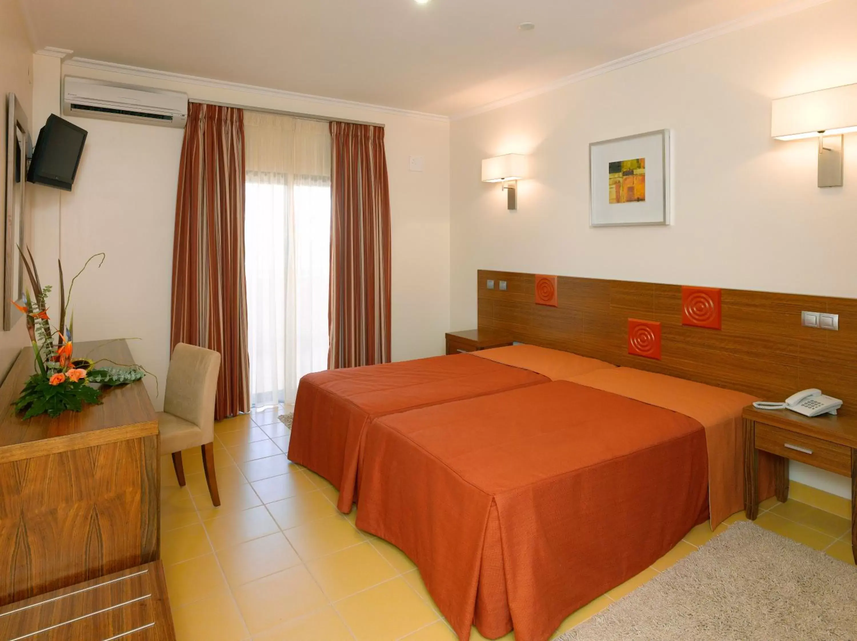 Bed in Hotel Praia Sol