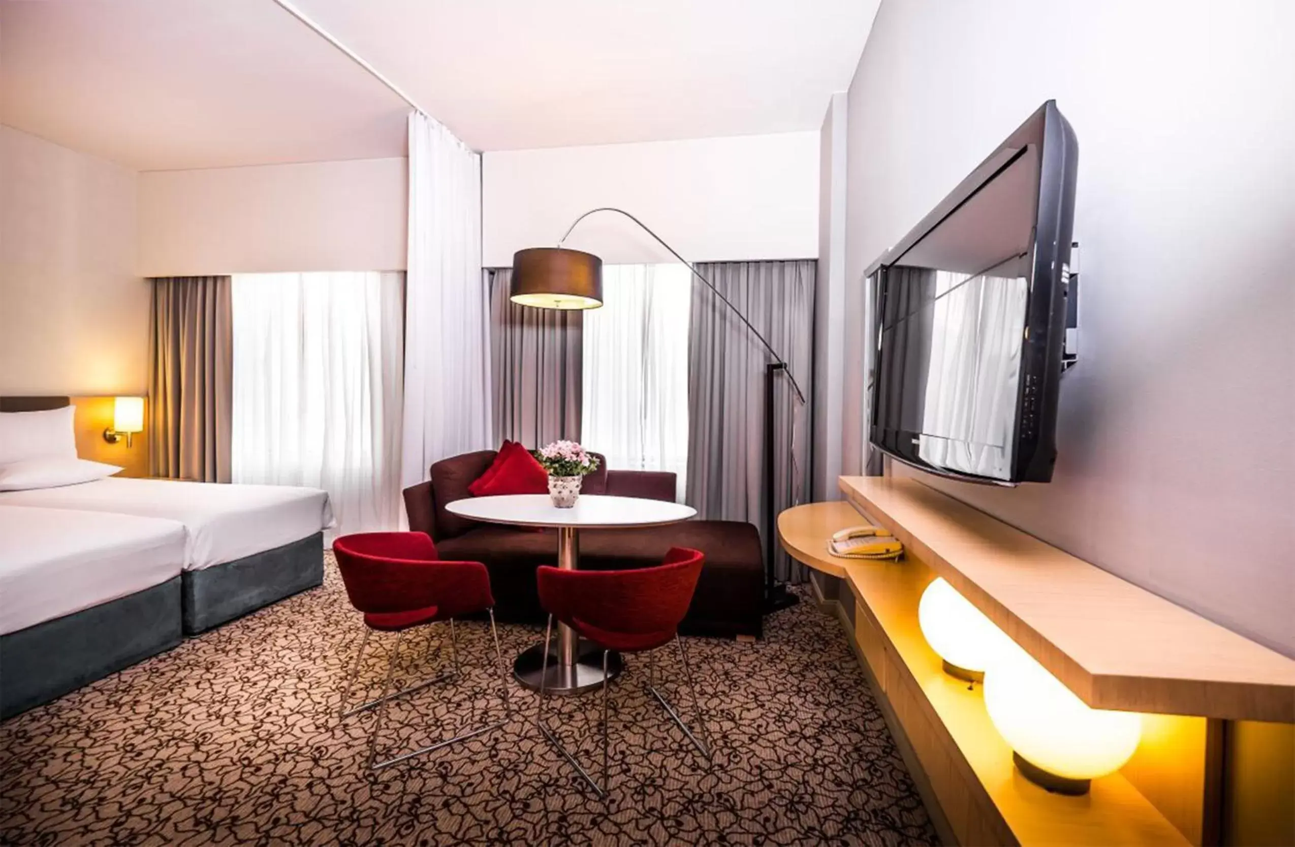 Twin Suite in Novotel Suites Mall Avenue Dubai Twin Suite in Novotel Suites Mall Avenue Dubai