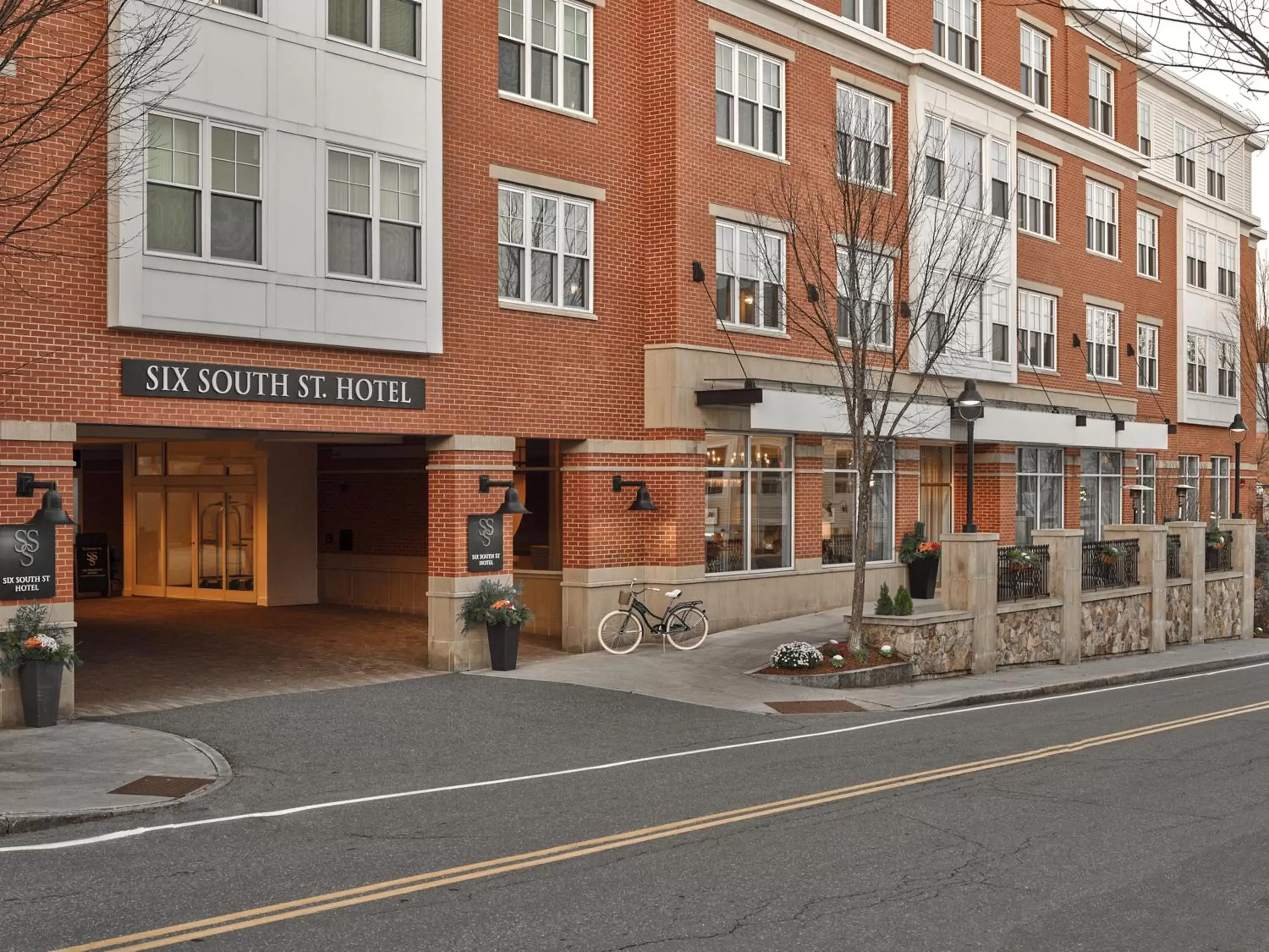 Property building in Six South St. Hotel Property building in Six South St. Hotel