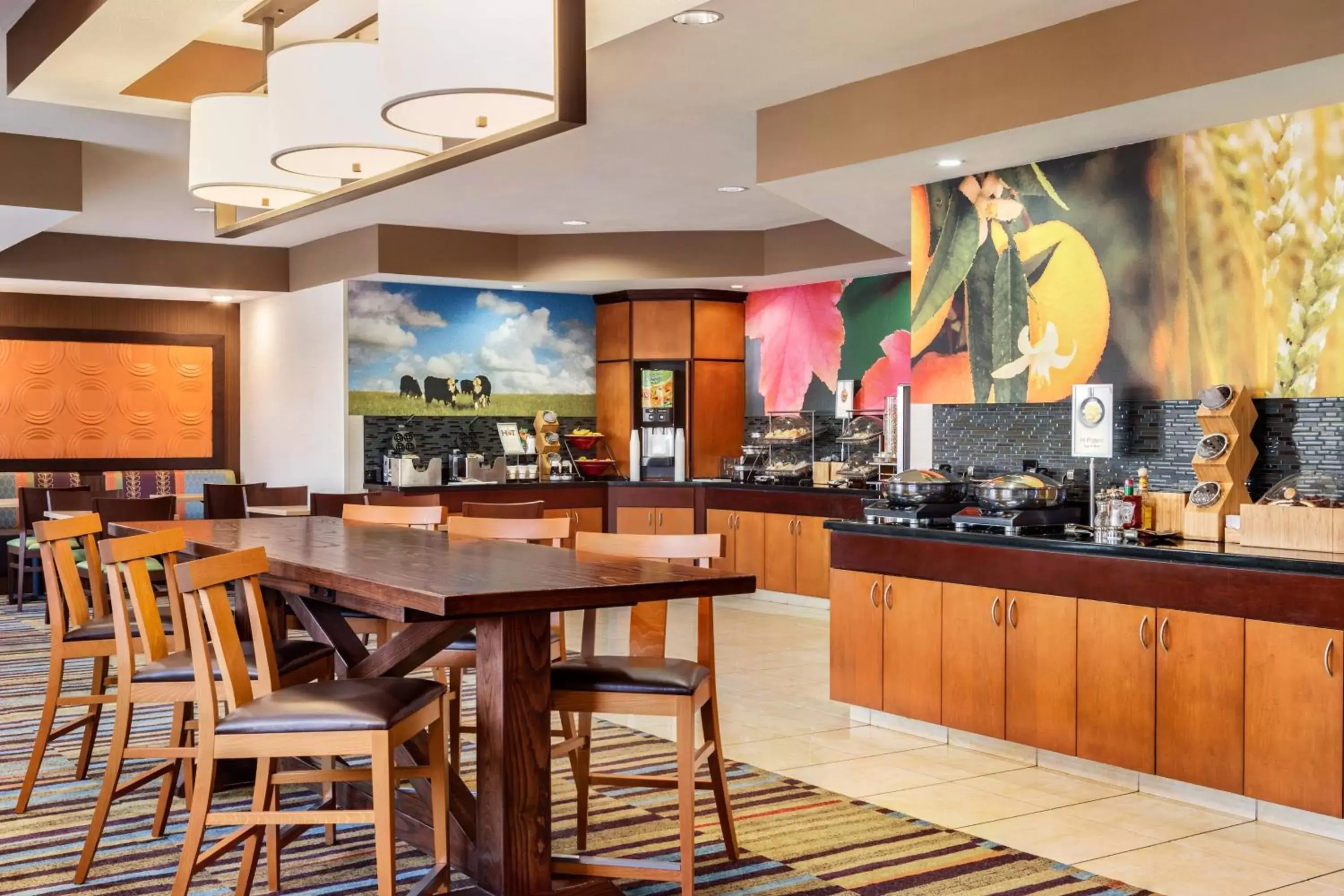 Breakfast, Restaurant/Places to Eat in Fairfield Inn & Suites by Marriott Toledo Maumee