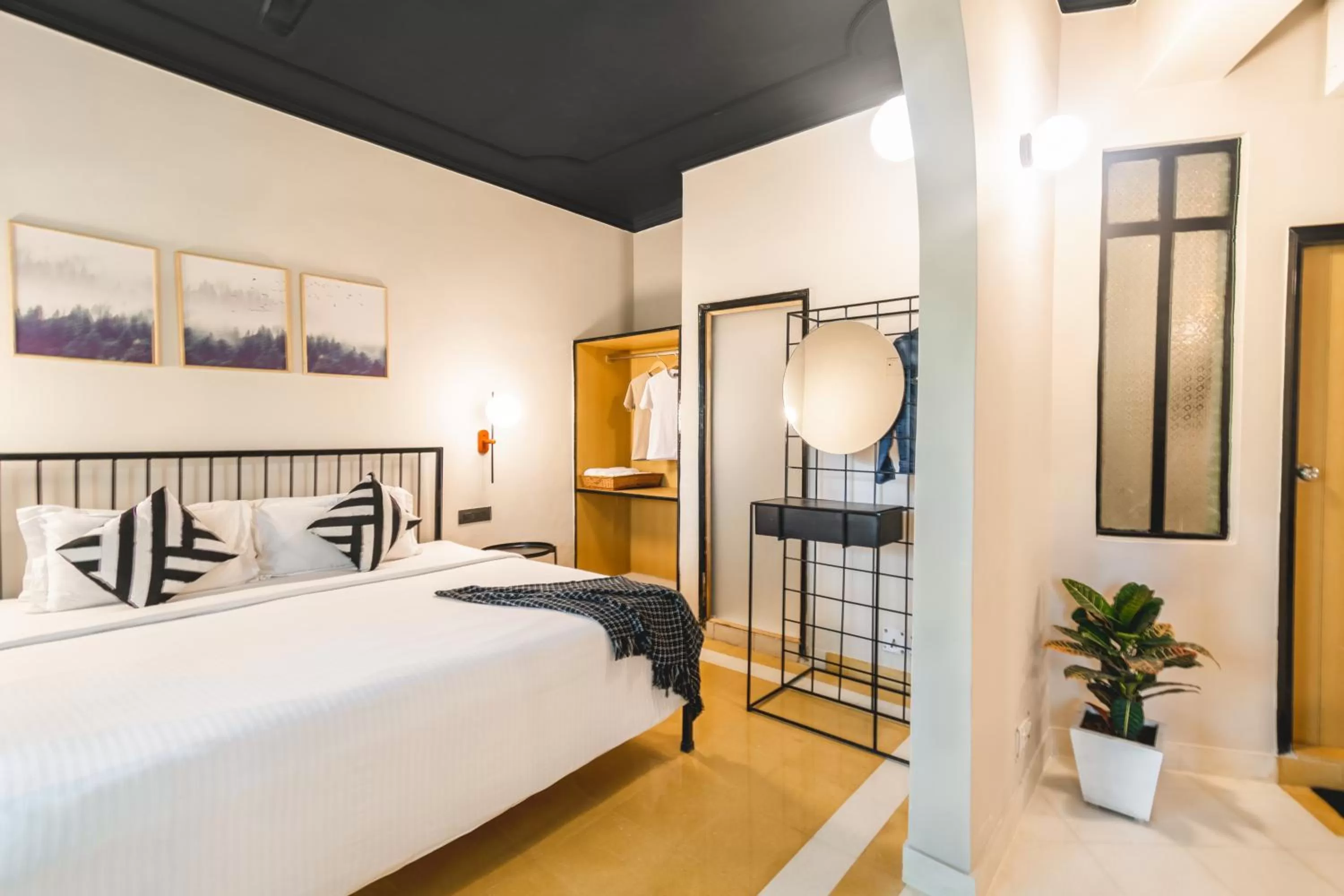 Bedroom, Bed in LetsBunk Poshtel & Suites