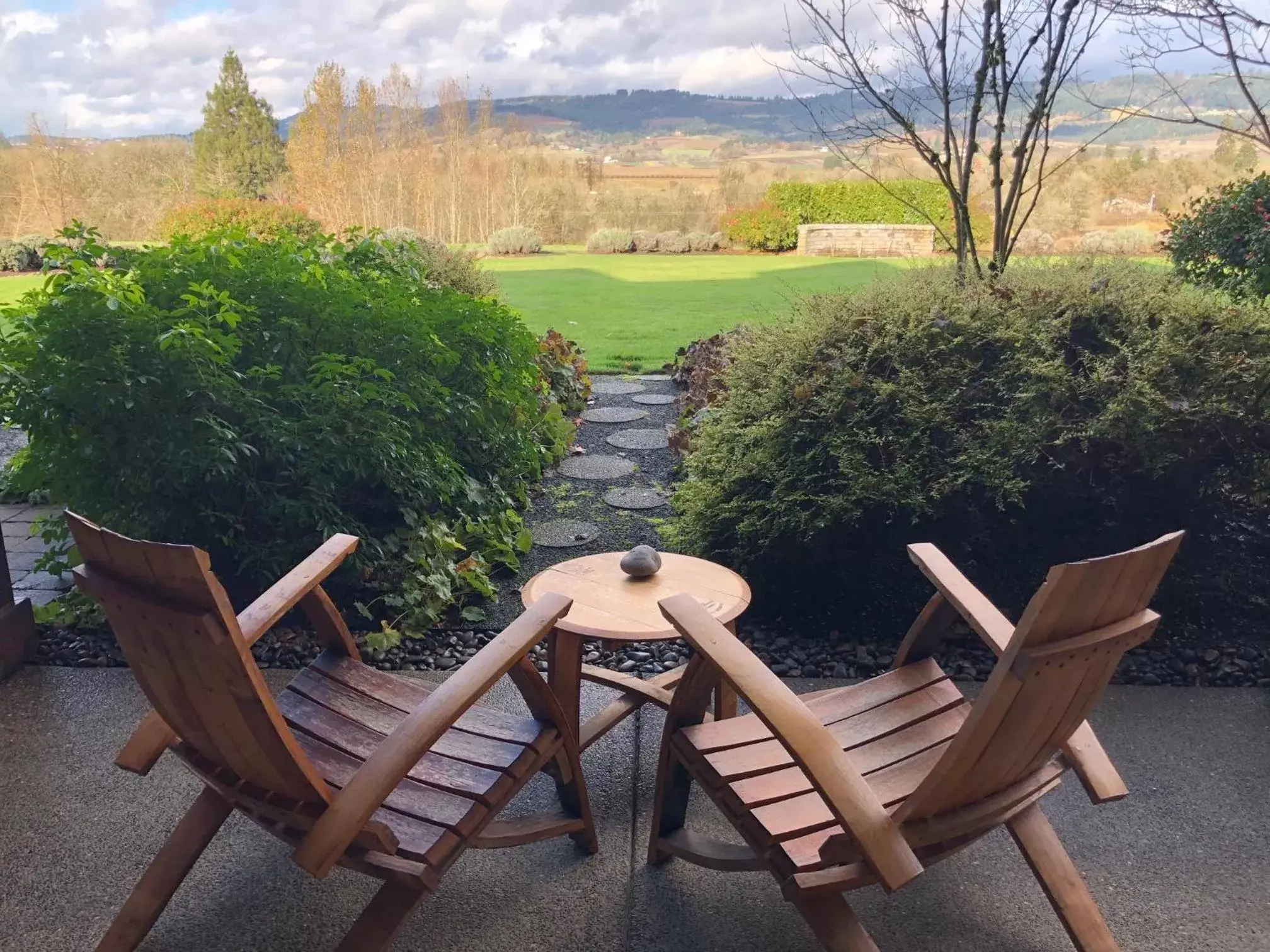 Patio in The Setting Inn Willamette Valley