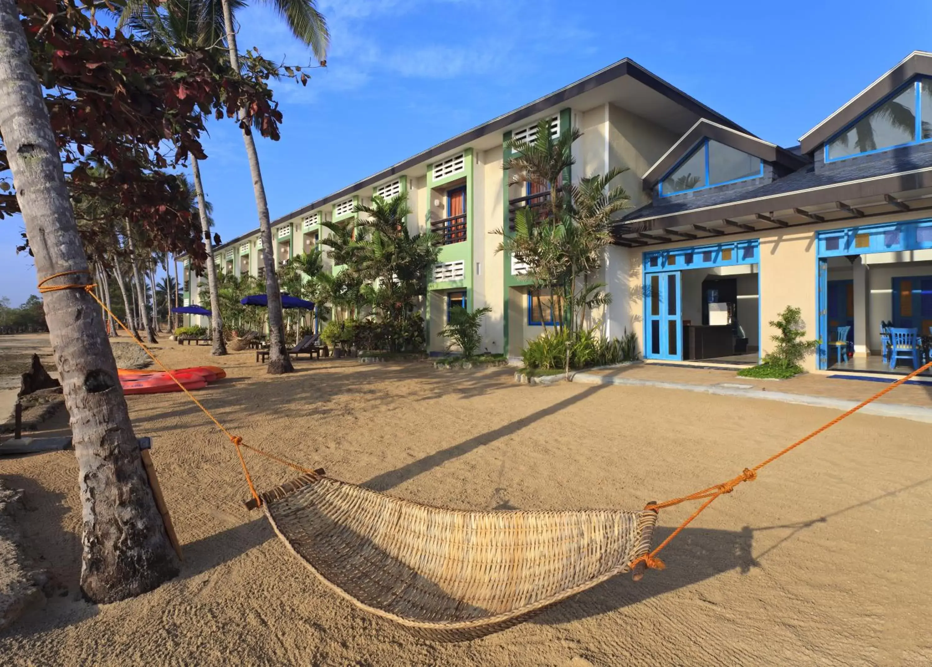 Facade/entrance, Property Building in Microtel by Wyndham Puerto Princesa