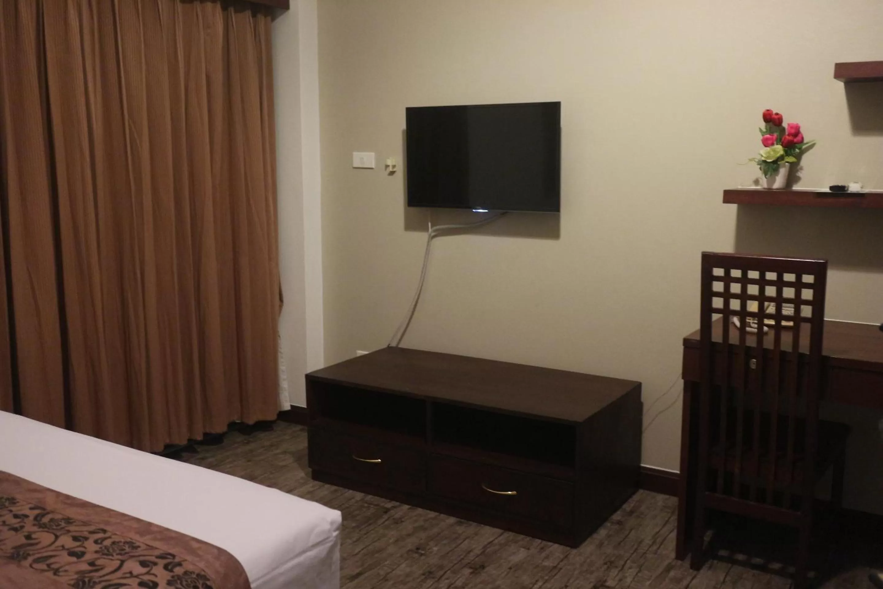 TV and multimedia, Bed in Floral Shire Suvarnabhumi Airport
