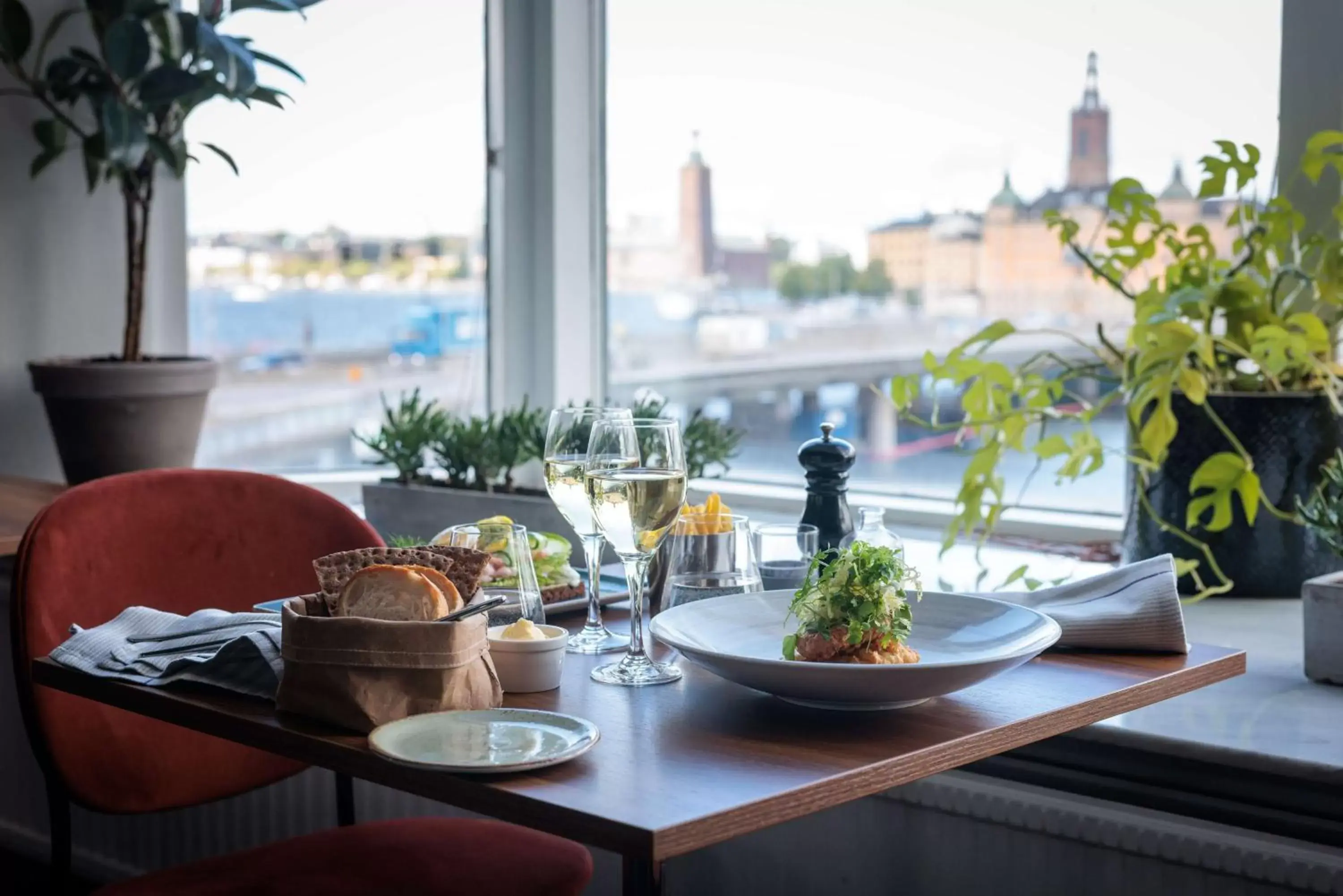 Restaurant/places to eat in Hilton Stockholm Slussen Hotel