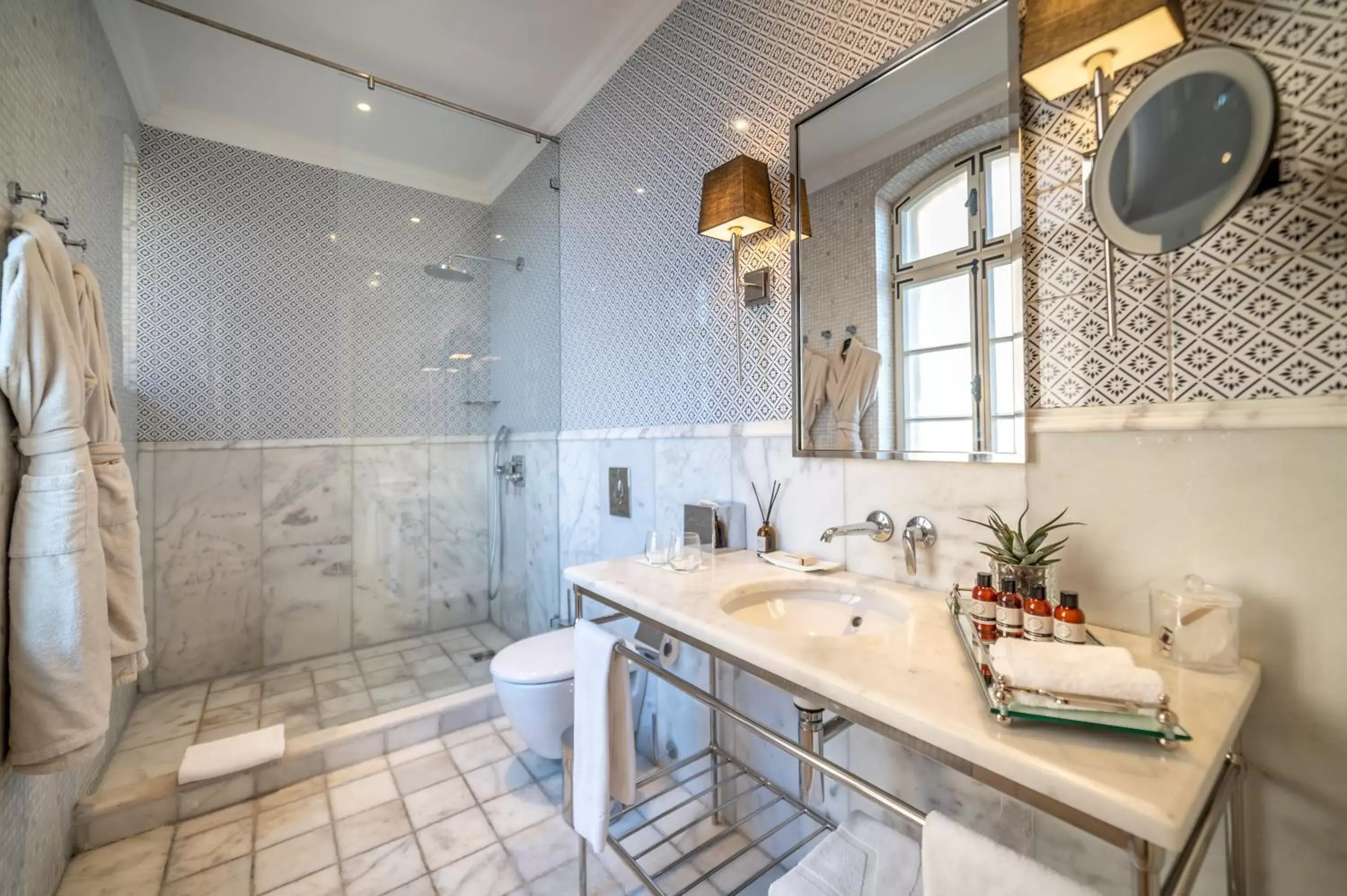 Bathroom in The Drisco - Relais & Châteaux
