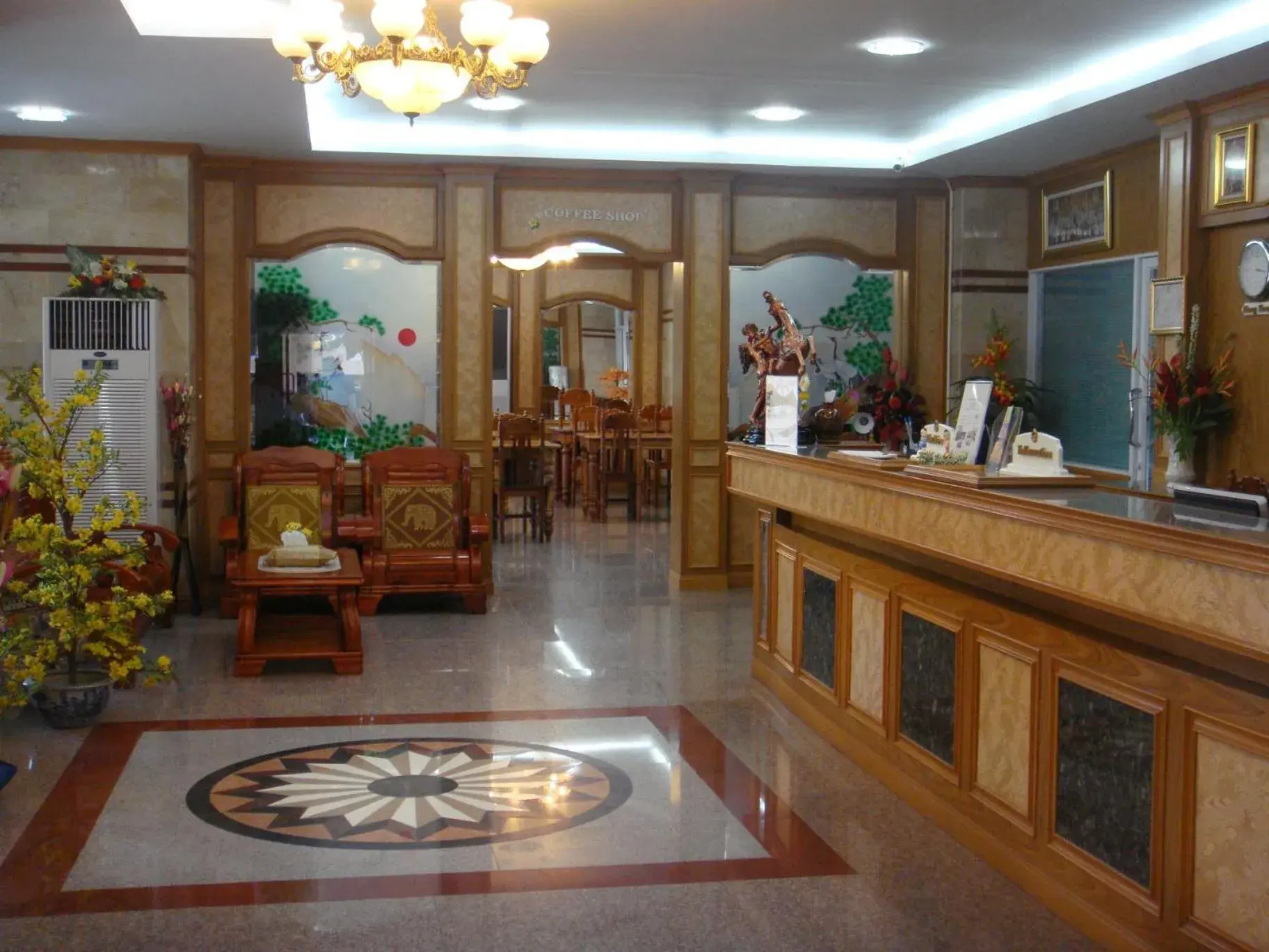 Lobby/Reception in Submukda Phoomplace Hotel