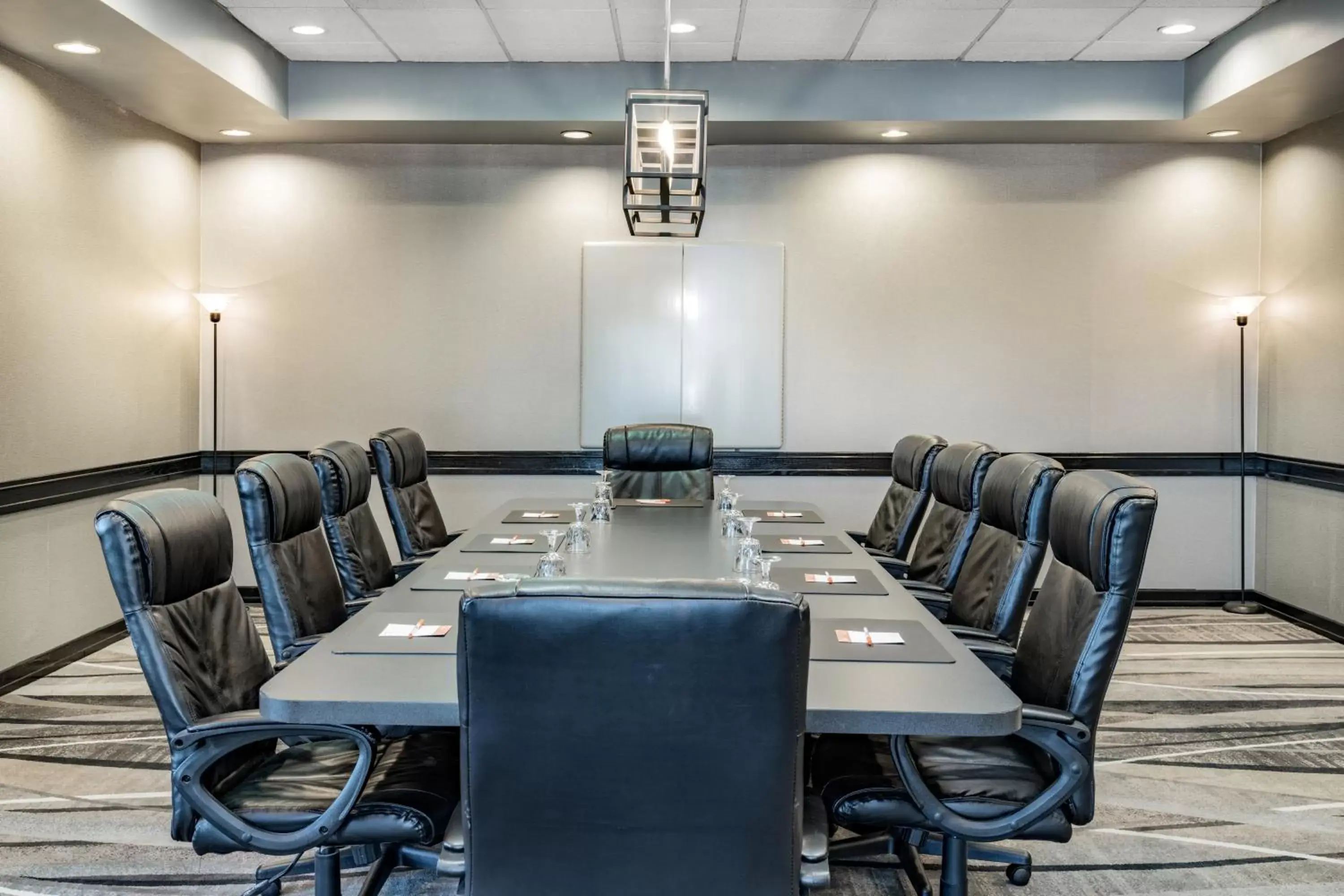 Meeting/conference room in Howard Johnson by Wyndham Lima