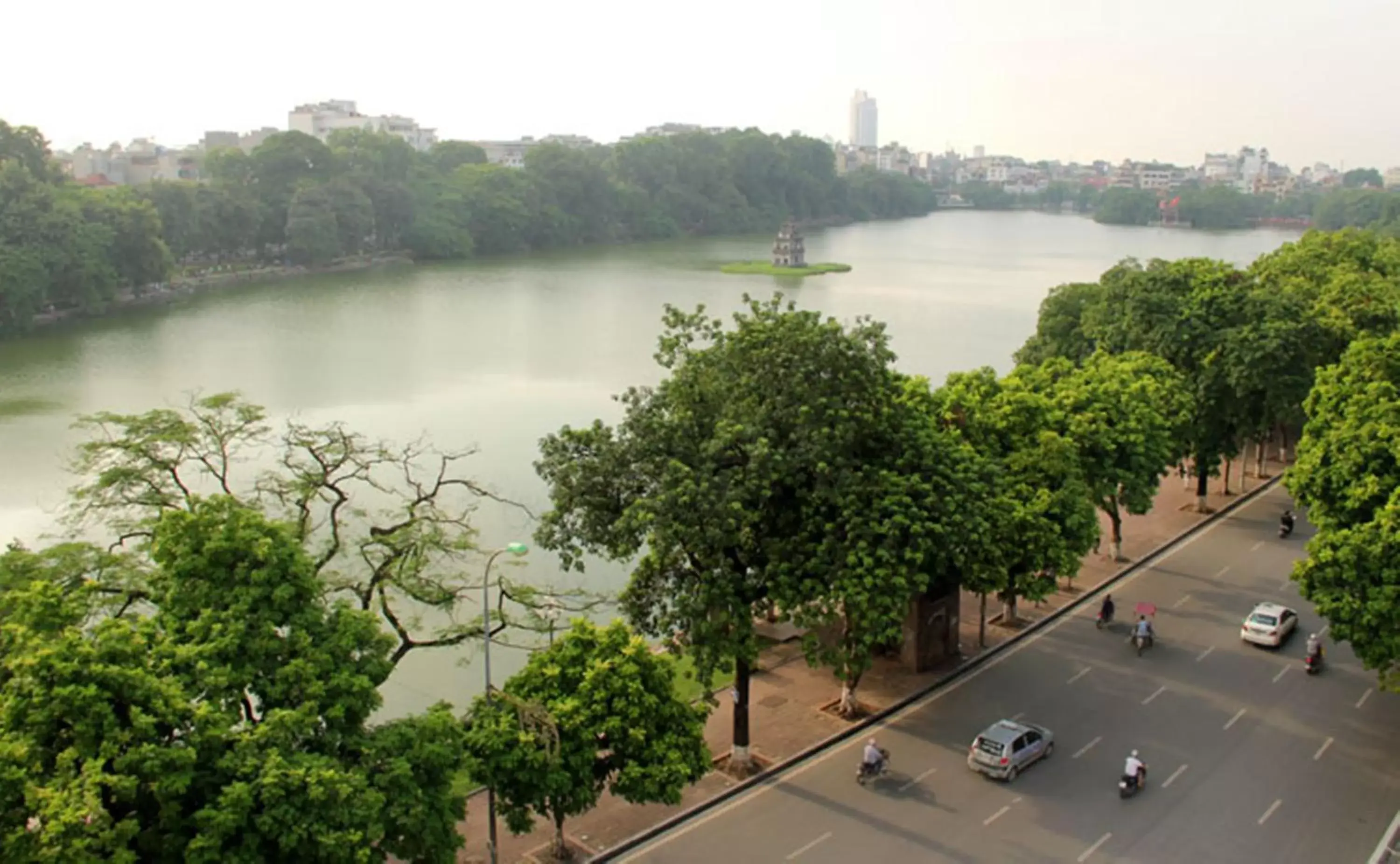 Lake view, River View in Hanoi House Hostel & Travel