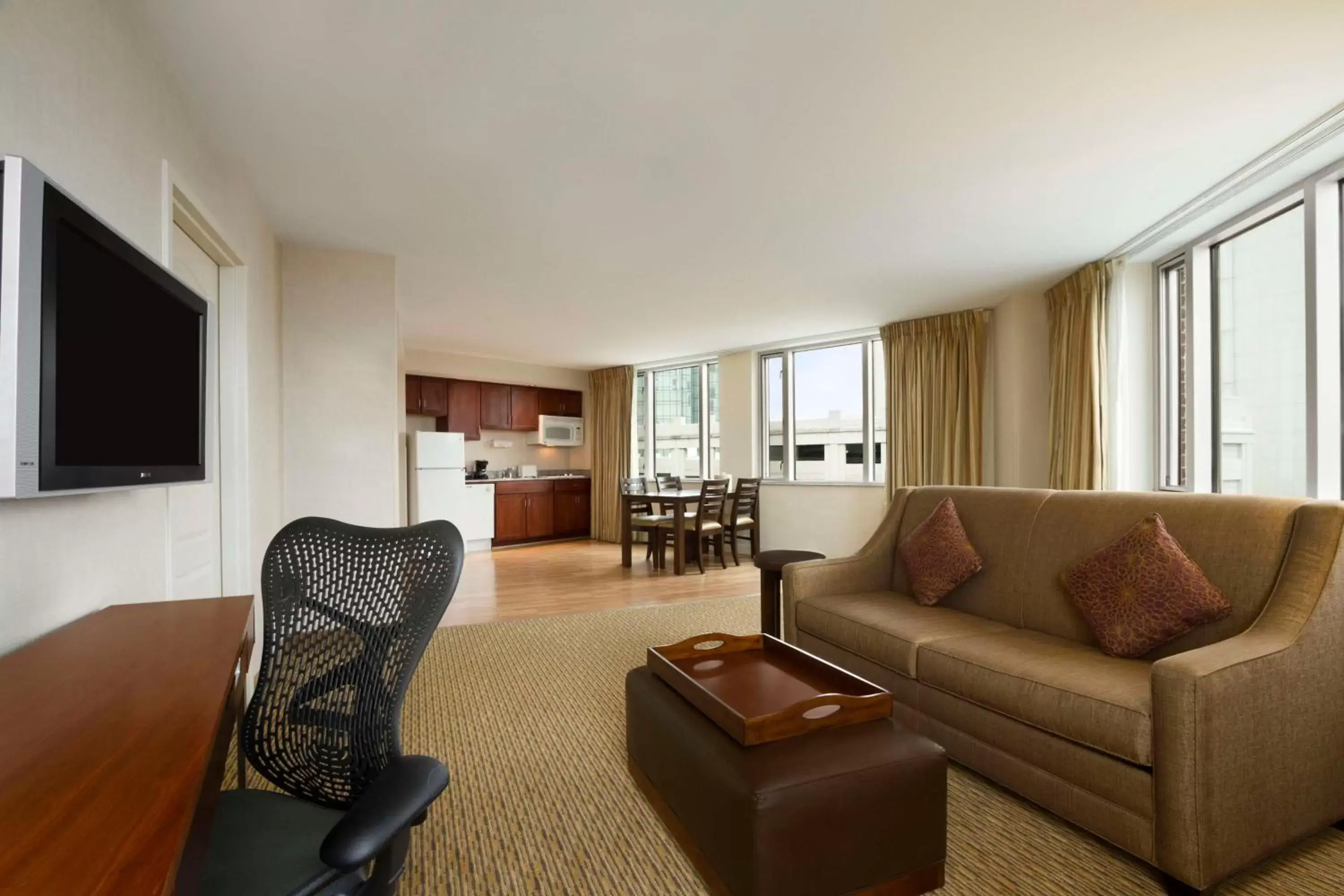 Bedroom, Seating Area in Homewood Suites by Hilton Baltimore
