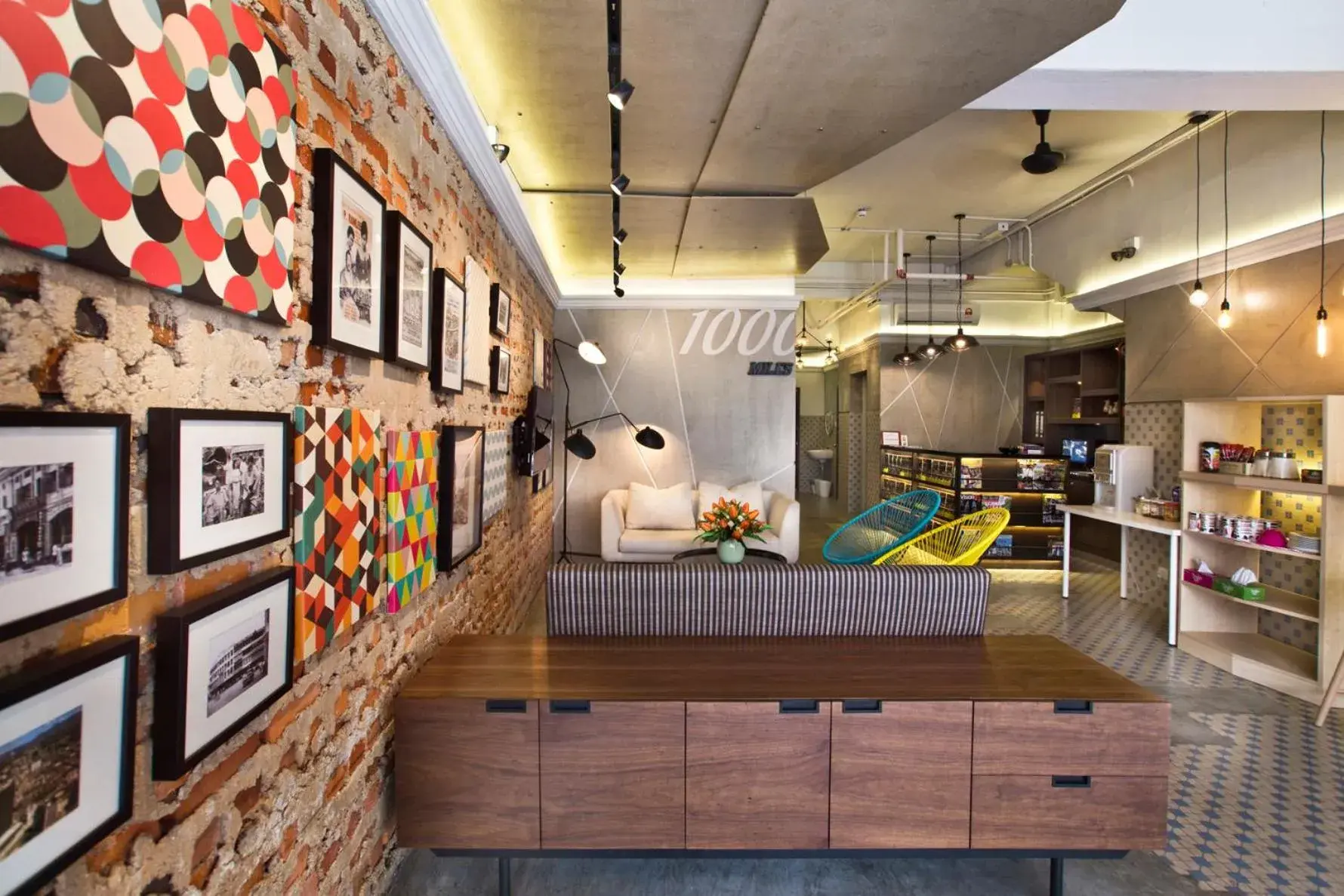 Lobby or reception in Hotel 1000 Miles Lobby or reception in Hotel 1000 Miles