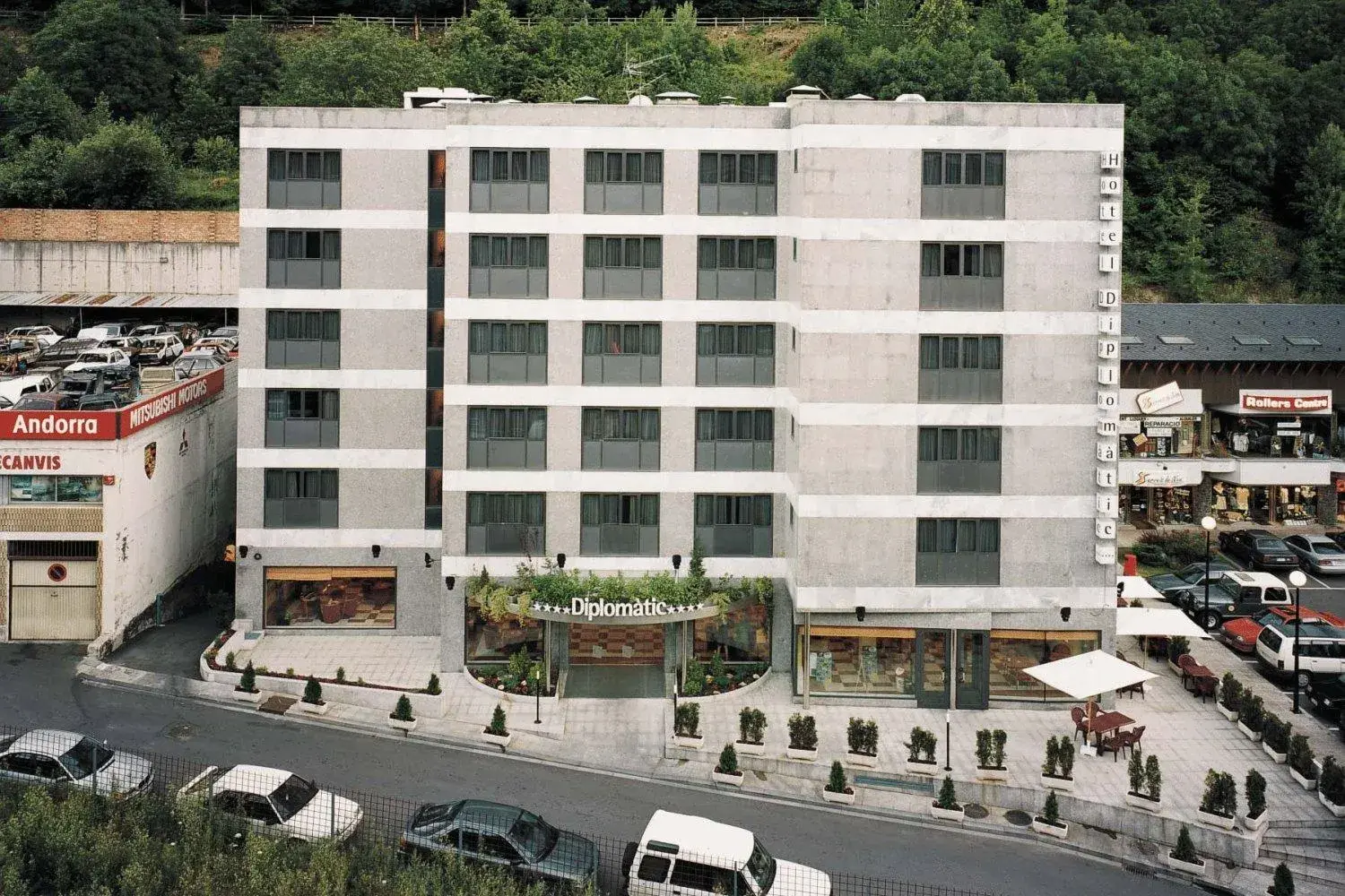 Facade/entrance, Property Building in Zenit Diplomatic