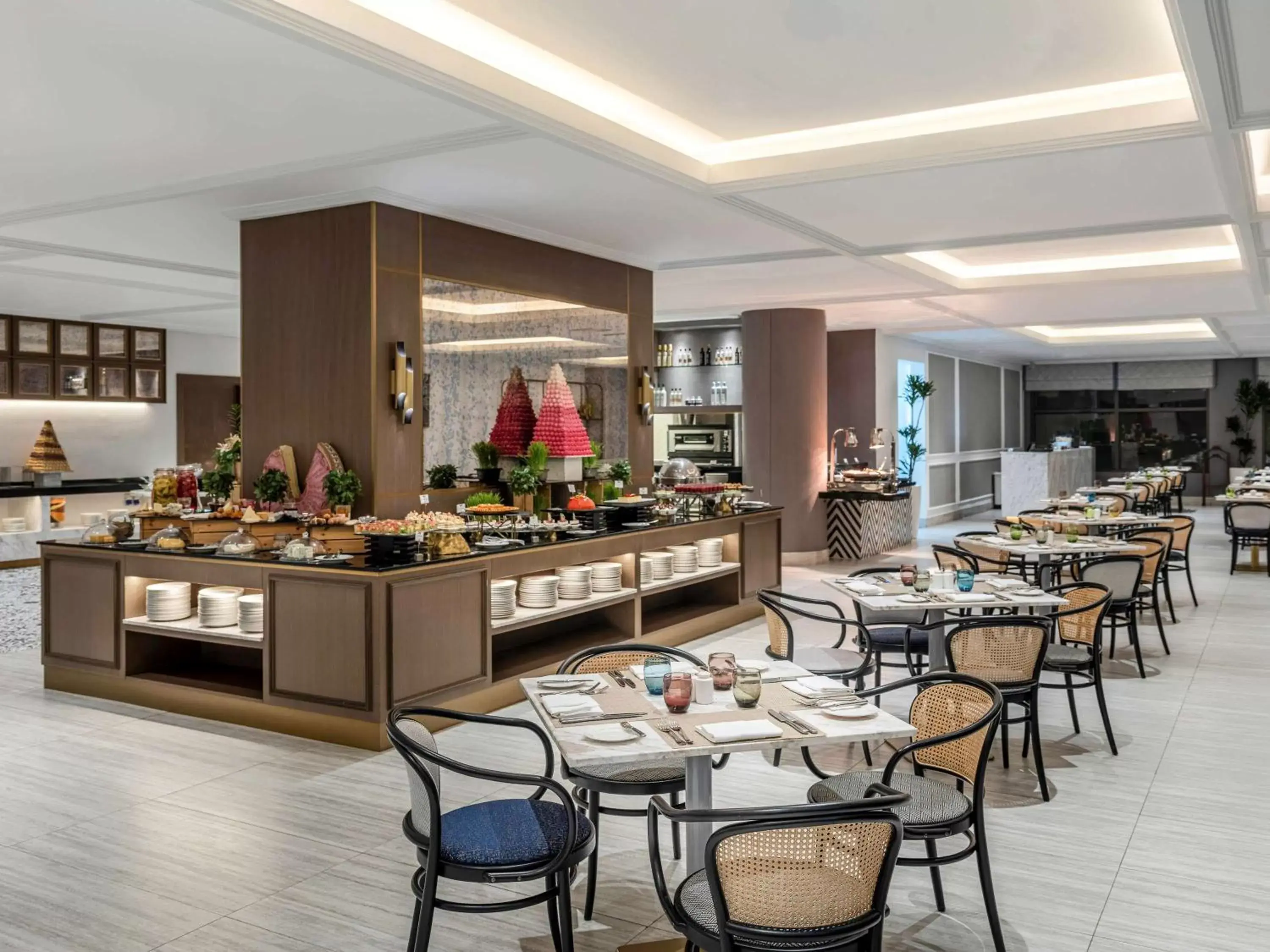 Restaurant/Places to Eat in Sofitel Dubai Jumeirah Beach