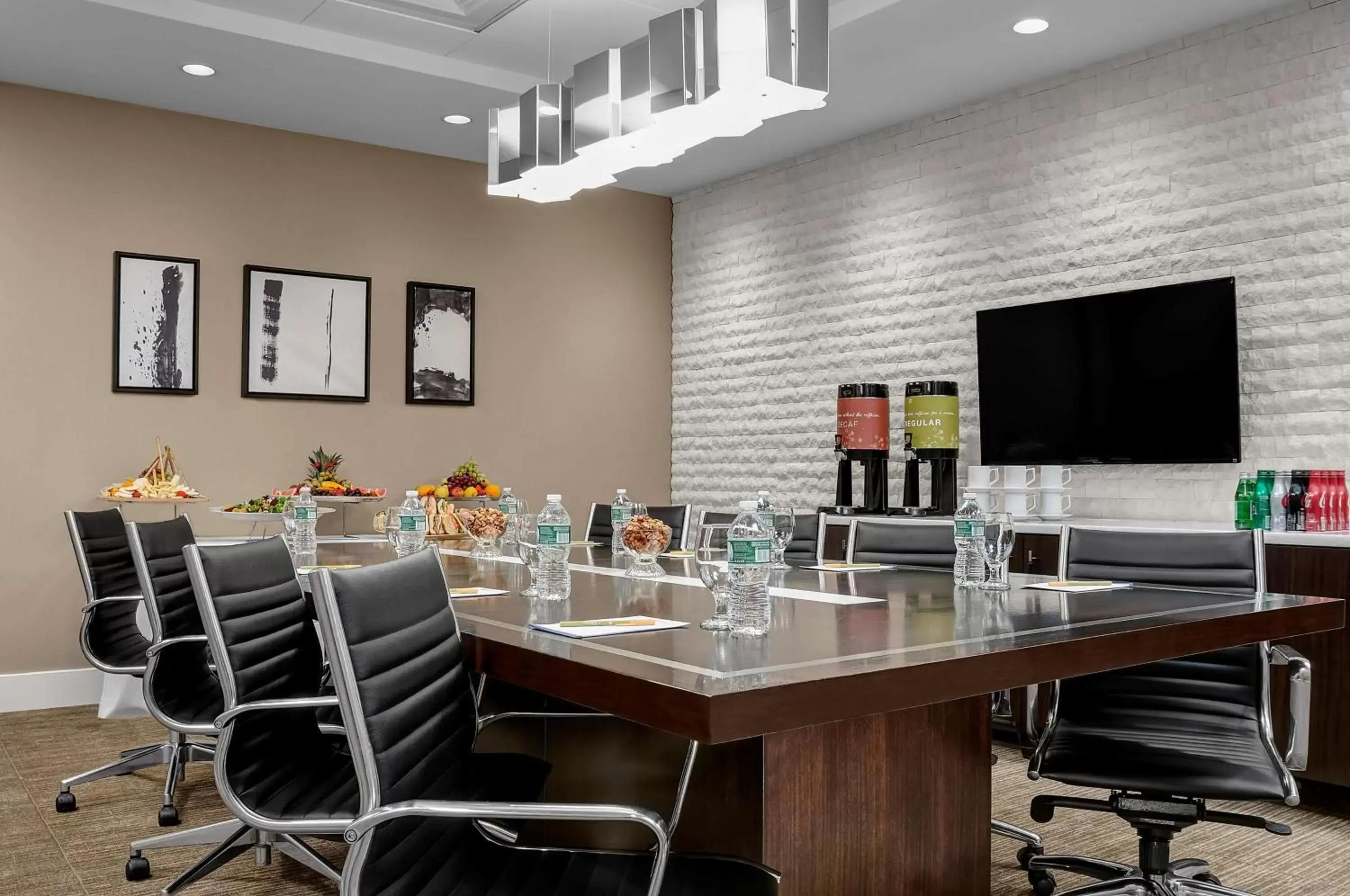 Meeting/conference room in Hilton Garden Inn New York - Times Square Central