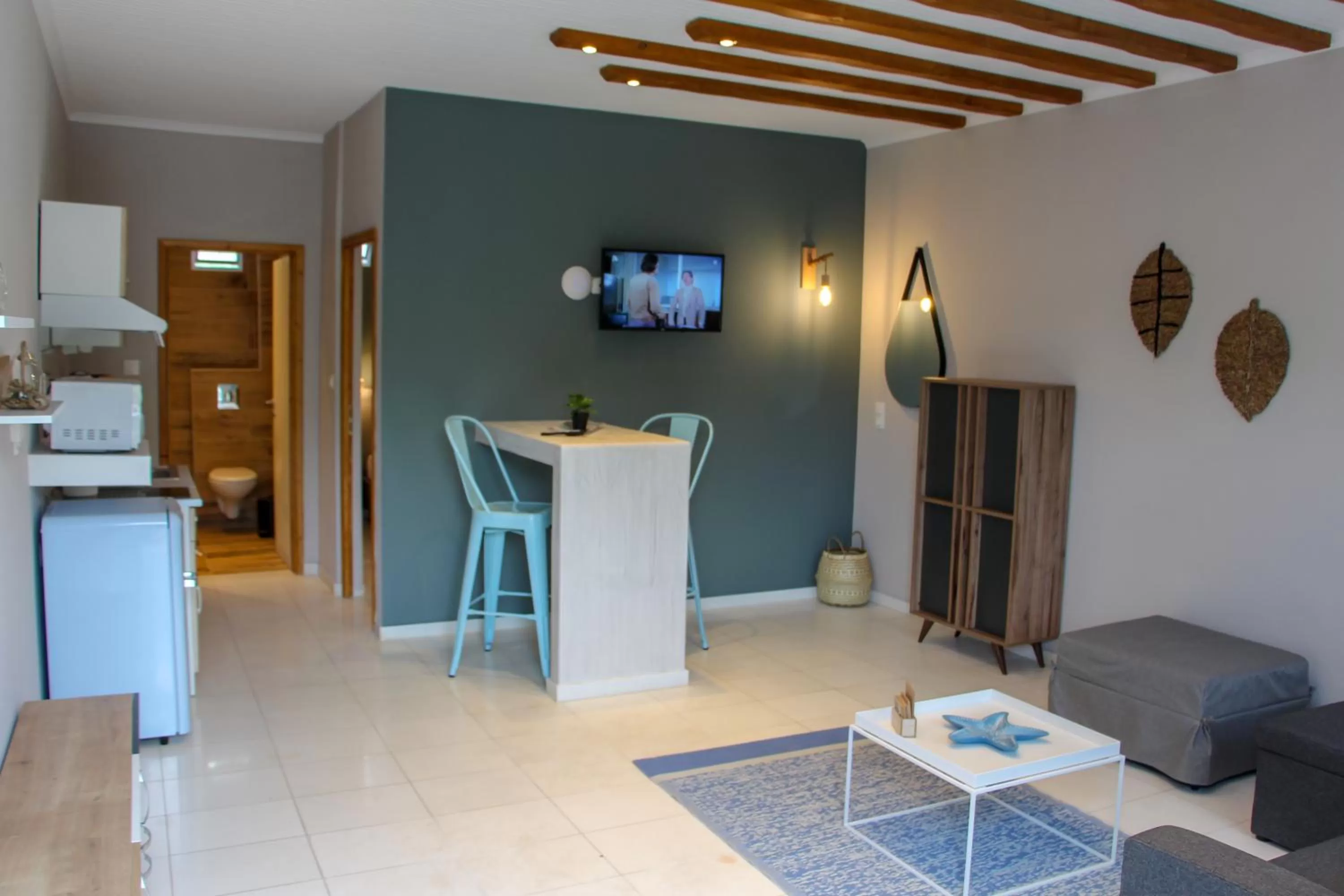 Lamprini's Deluxe Studios