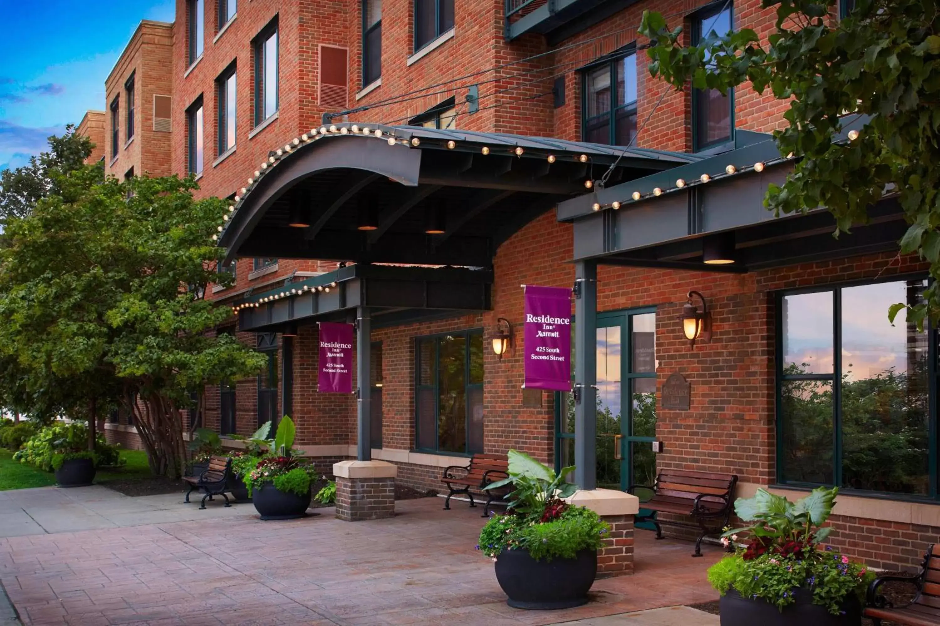 Property Building in Residence Inn Minneapolis Downtown at The Depot