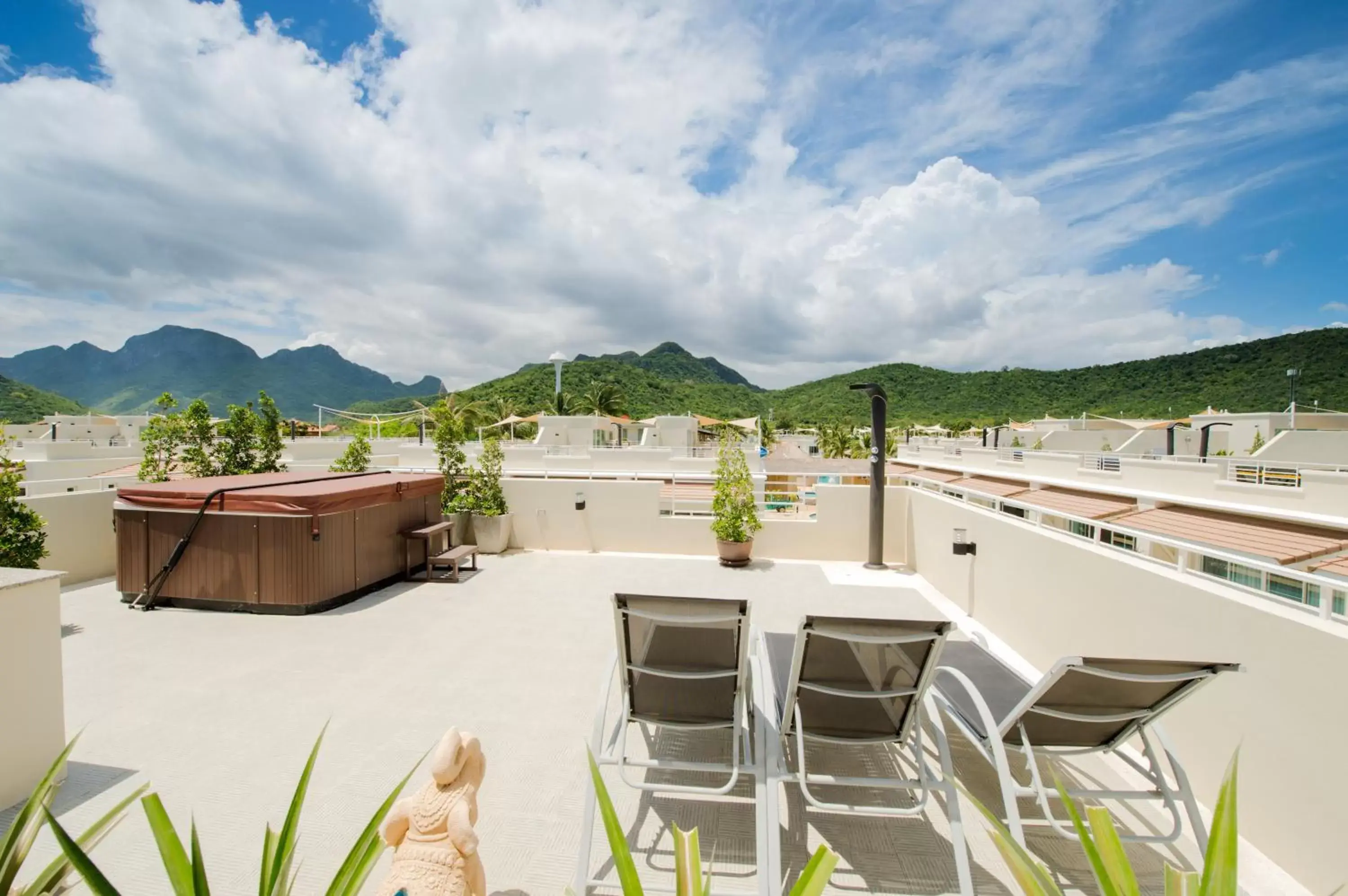 Day, Patio/Outdoor Area in Oriental Beach Pearl Resort