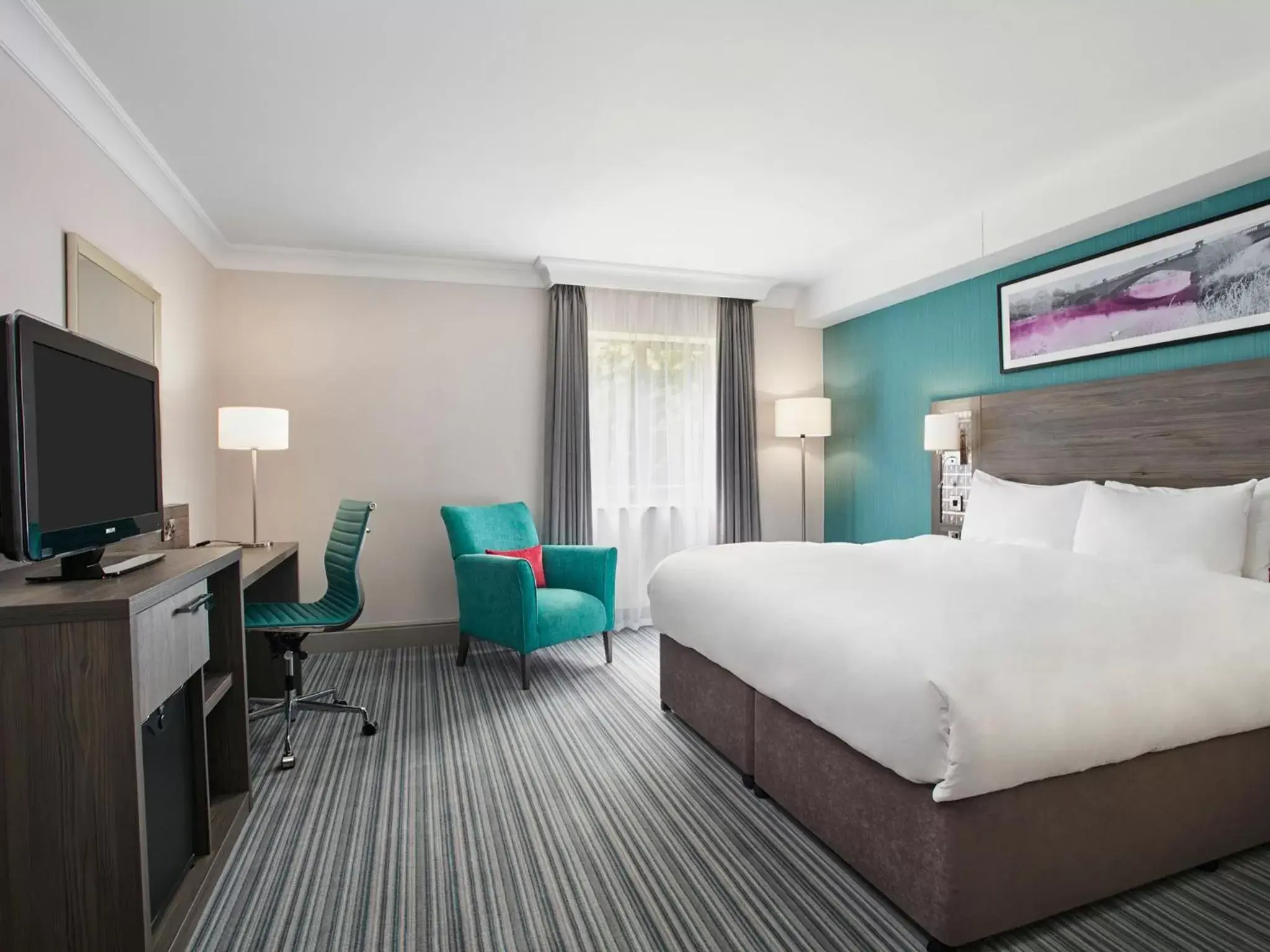 Bedroom, Bed in Leonardo Hotel East Midlands Airport - Formerly Jurys Inn