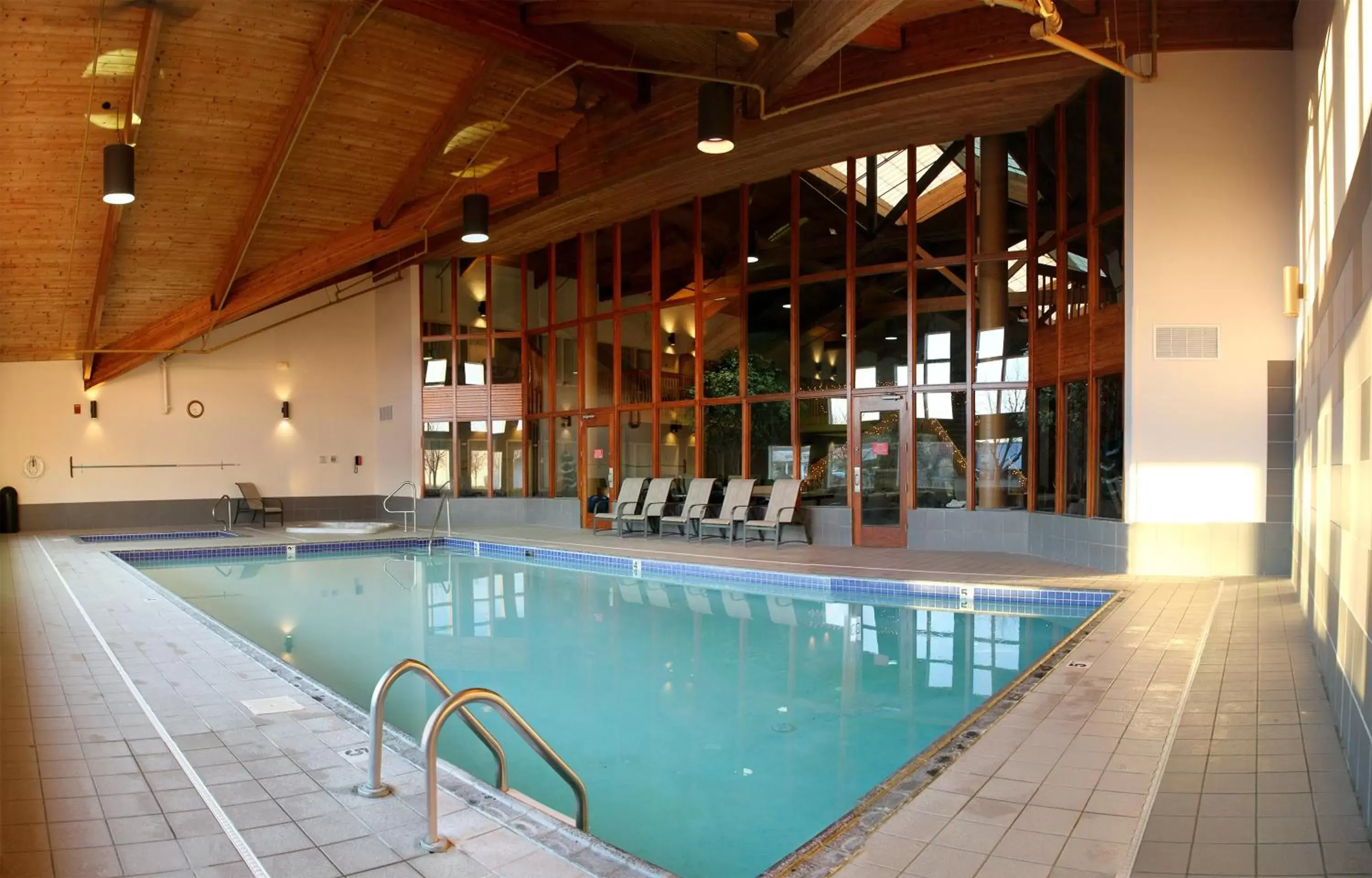Swimming Pool in C'mon Inn Grand Forks