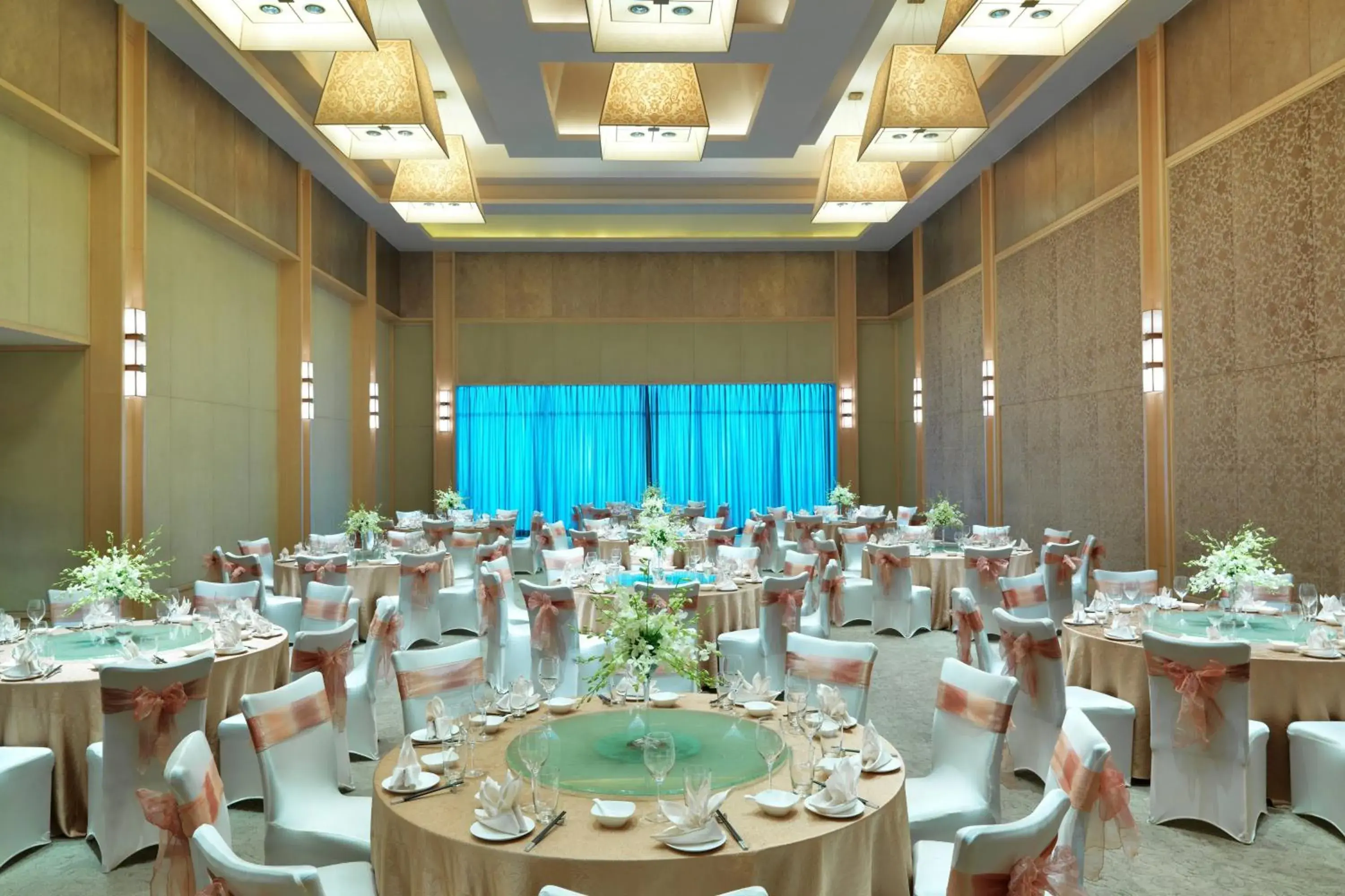 Meeting/conference room, Banquet Facilities in Four Points by Sheraton Guangzhou, Dongpu