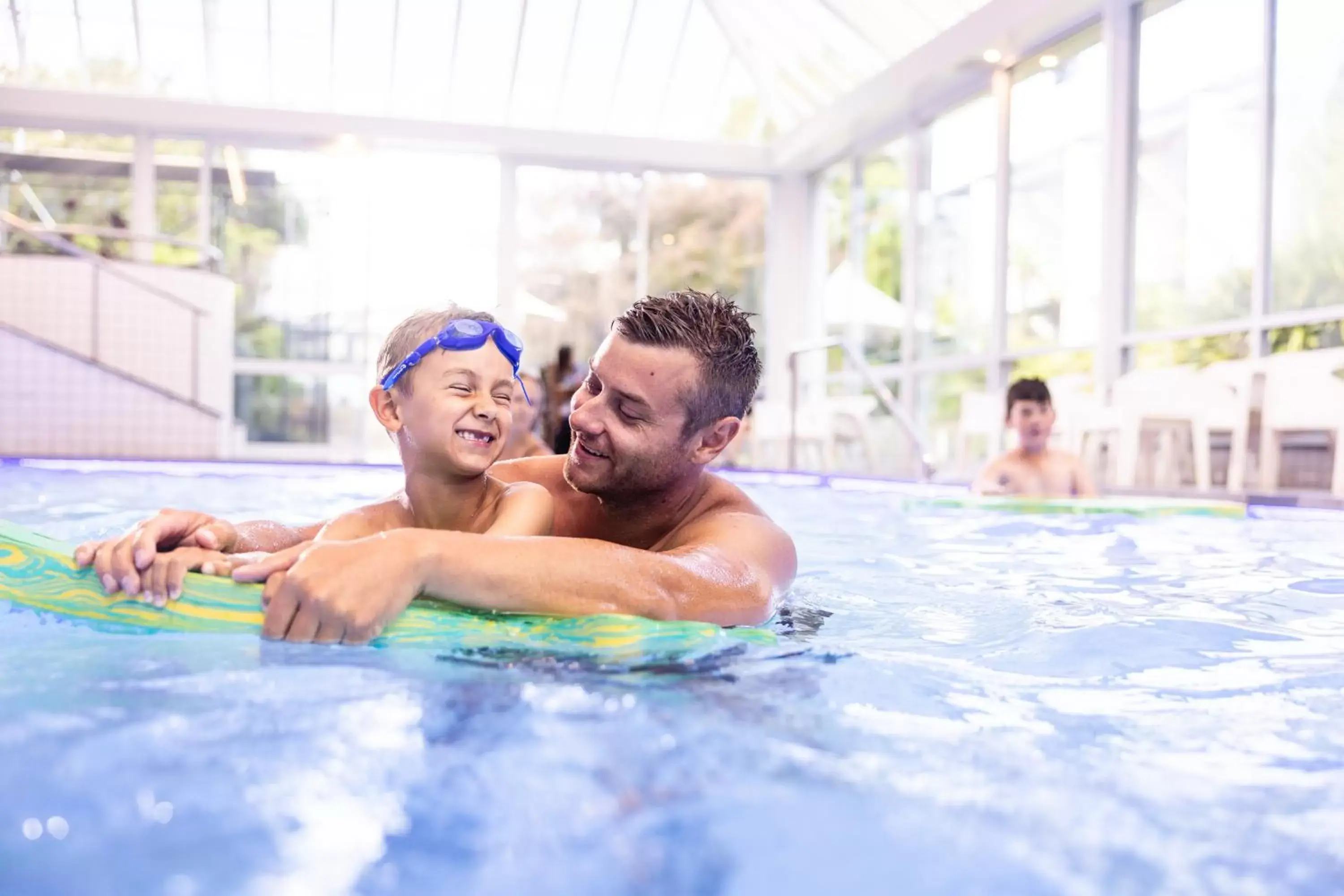 Swimming Pool in Commodore Airport Hotel Christchurch