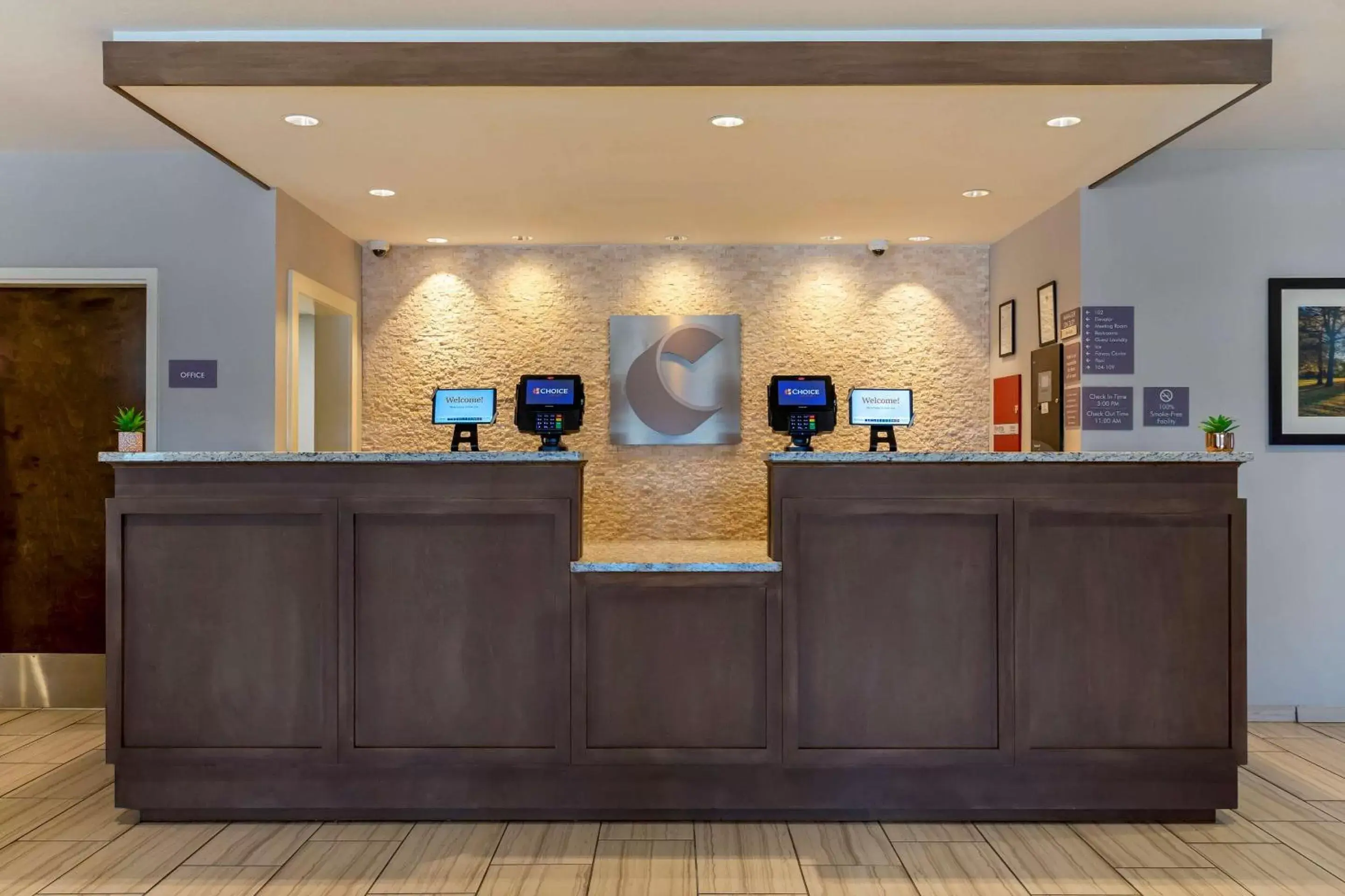 Lobby or reception in Comfort Inn Jonesboro Lobby or reception in Comfort Inn Jonesboro