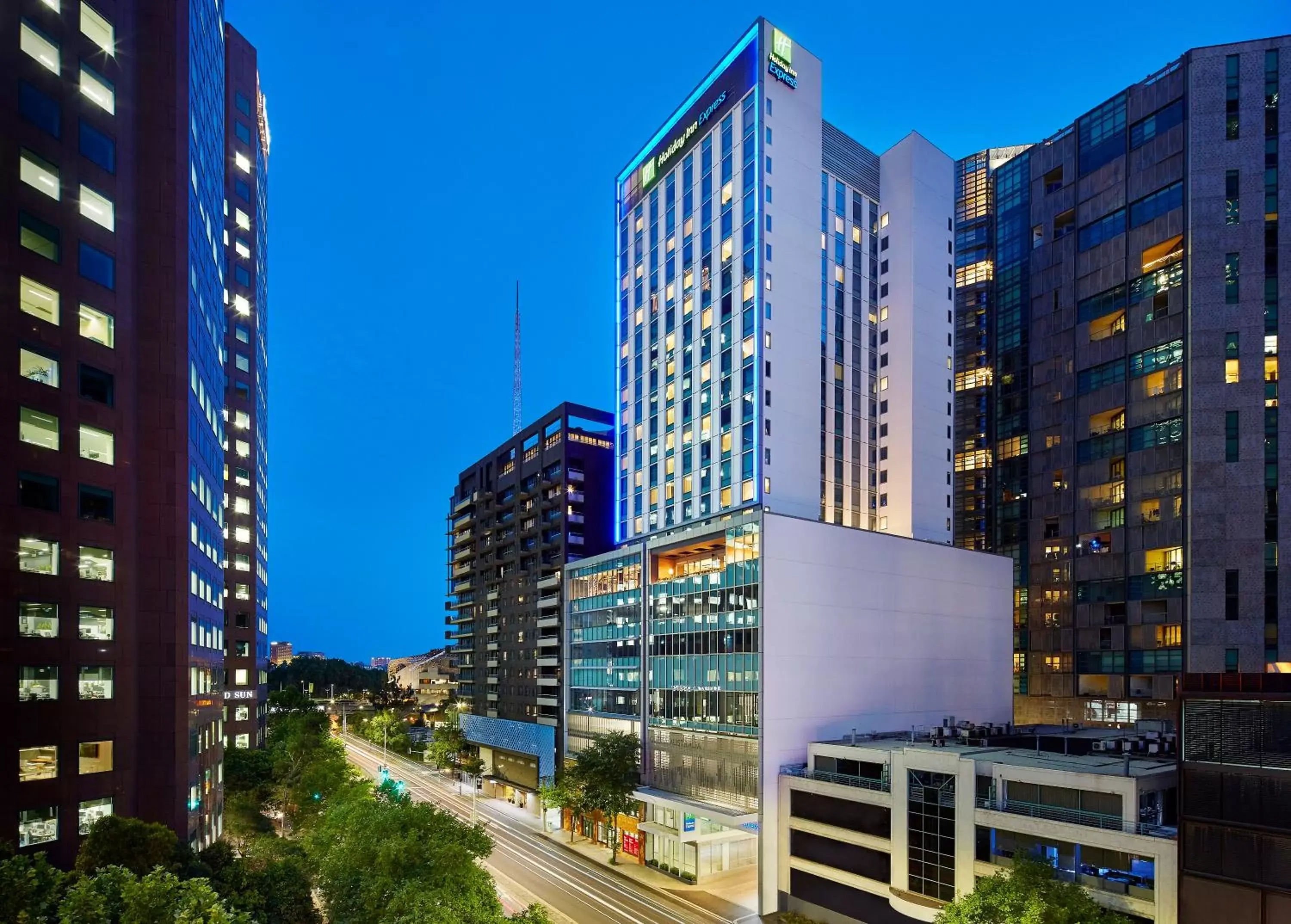 Property building in Holiday Inn Express Melbourne Southbank, an IHG Hotel