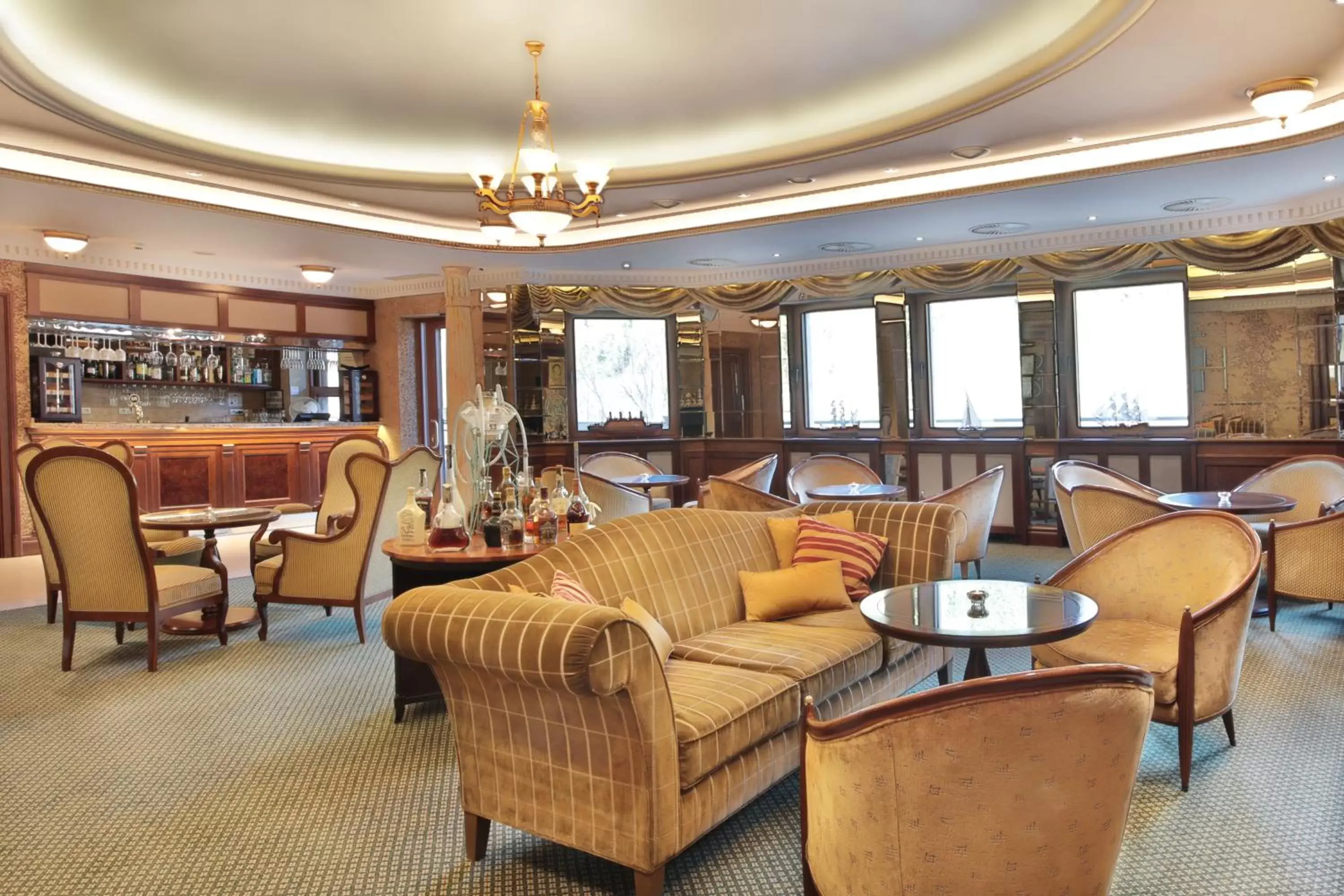 Lounge or bar in Retro Riverside Wellness Resort Lounge or bar in Retro Riverside Wellness Resort