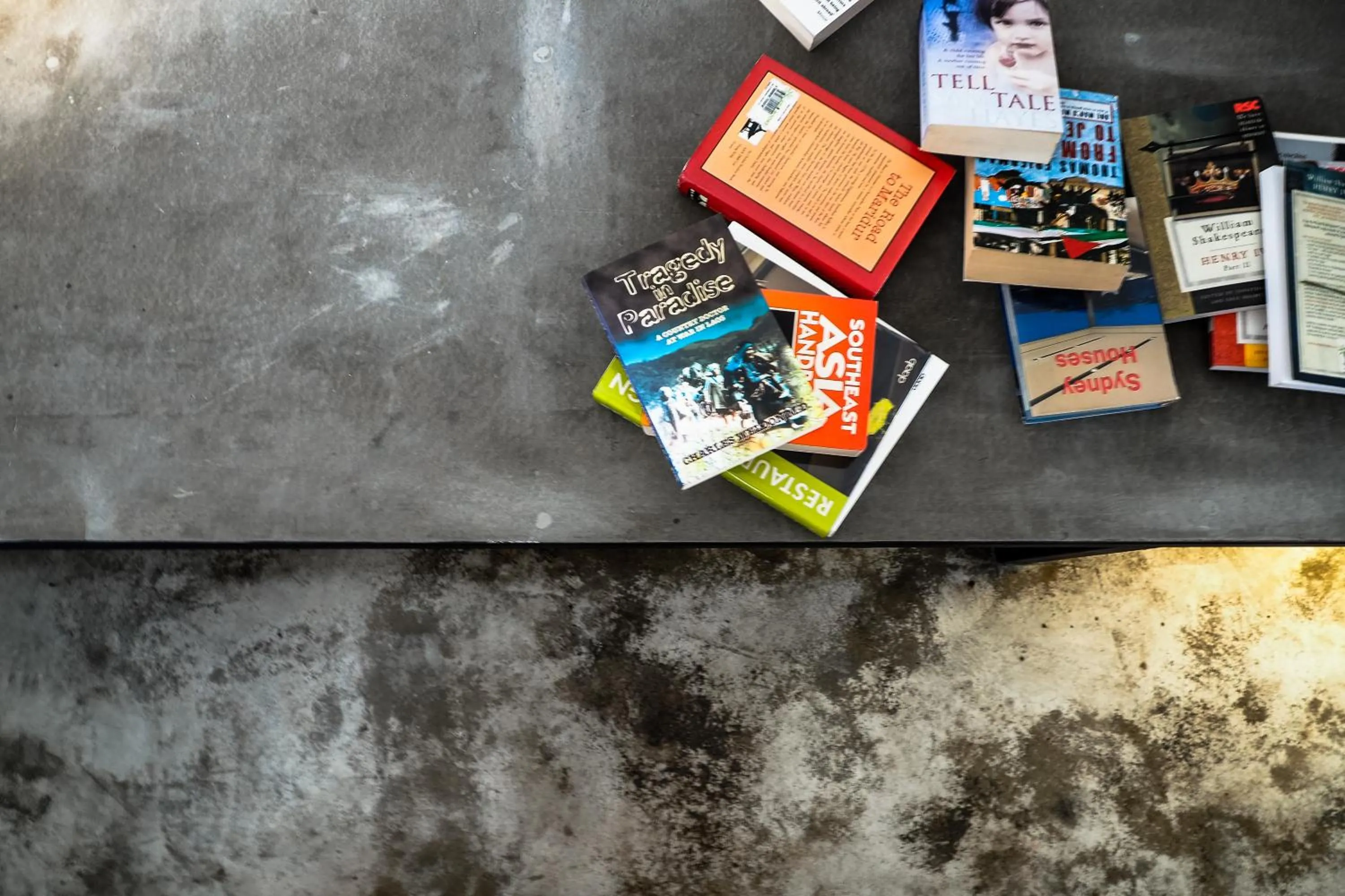 Decorative detail in Book a Bed Poshtel - SHA Plus