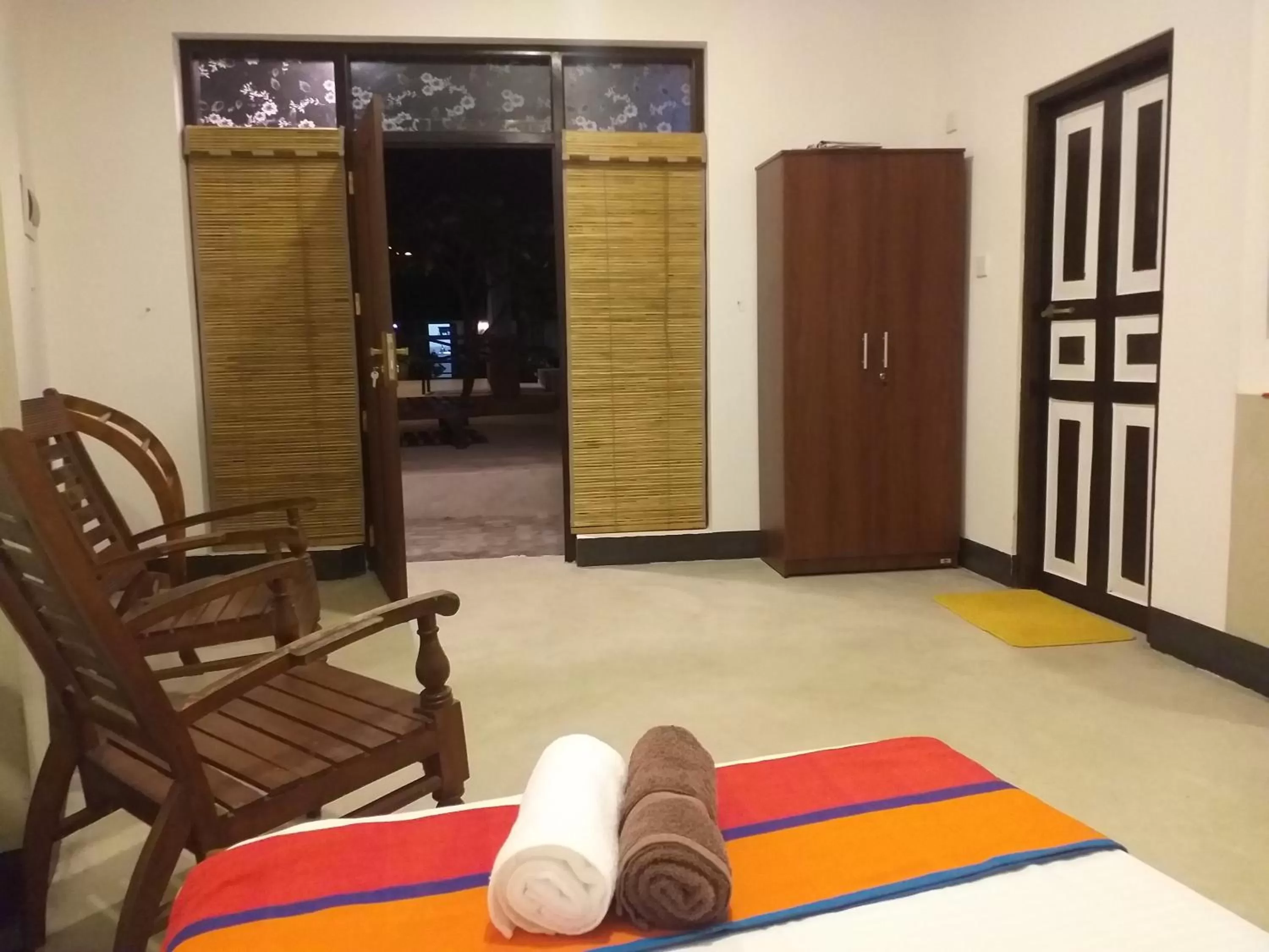 Facade/entrance in Green Wood Villa Negombo