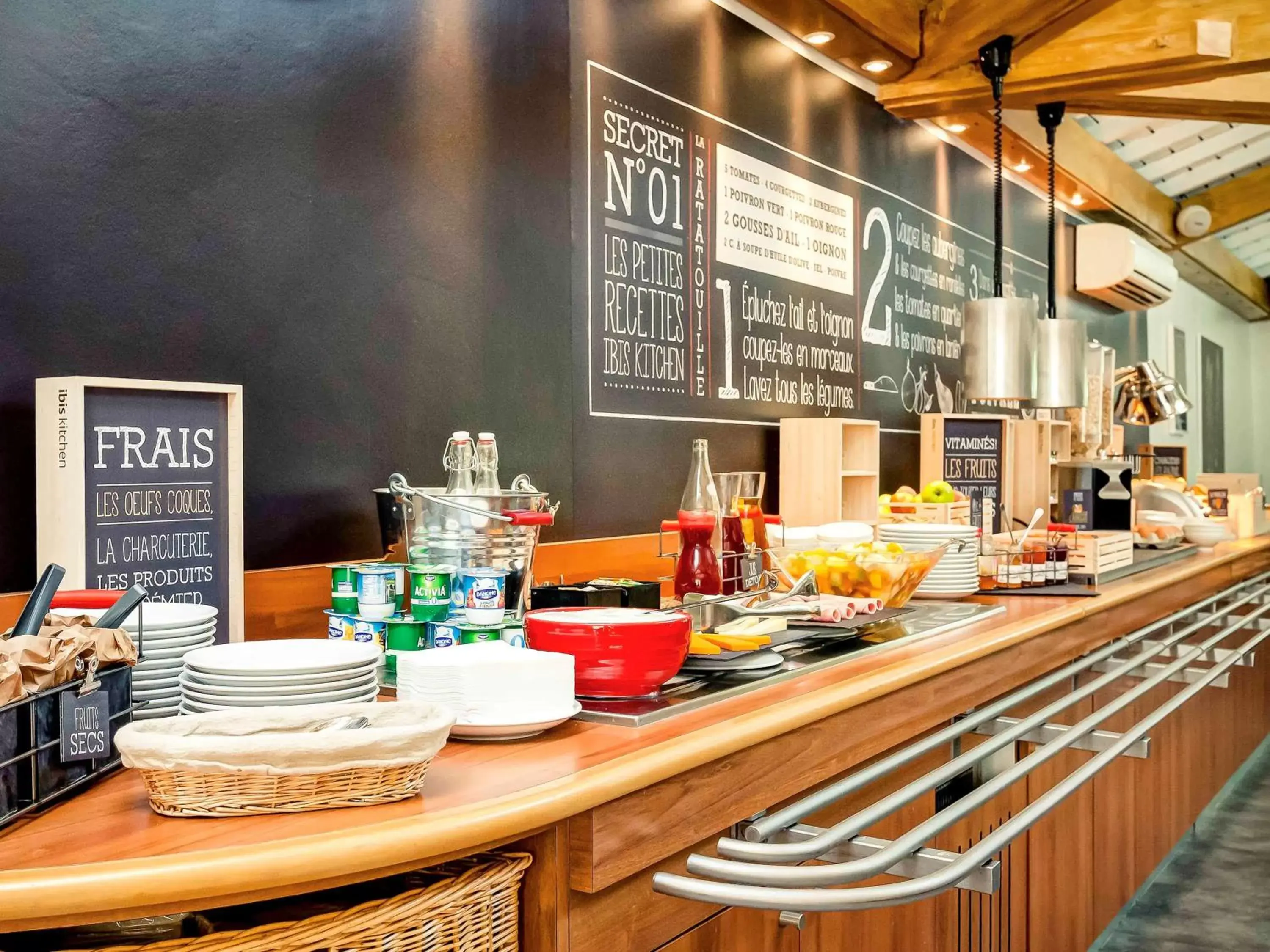 Restaurant/places to eat in ibis Lyon Est Bron Restaurant/places to eat in ibis Lyon Est Bron