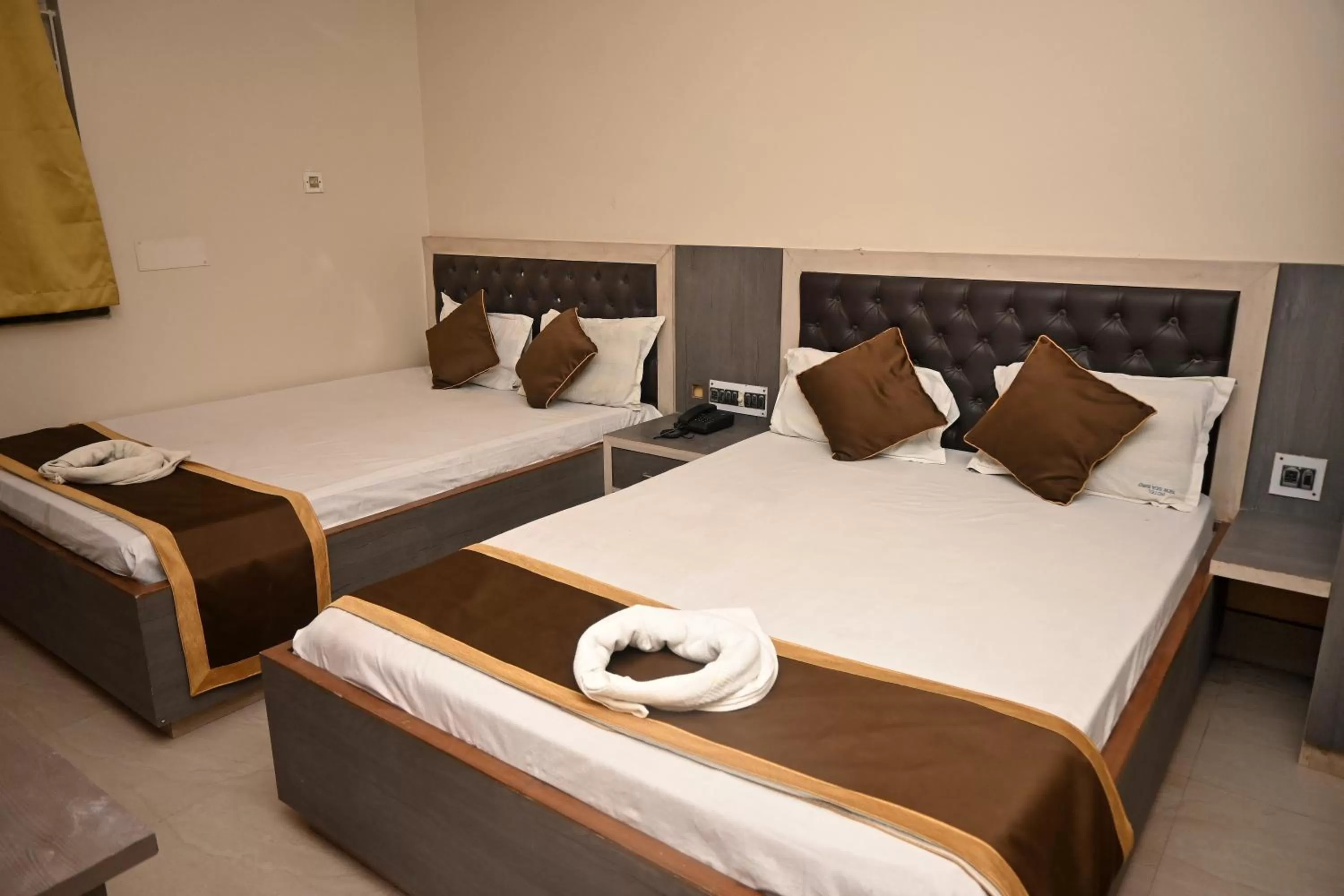 Bed in Royal Sea View