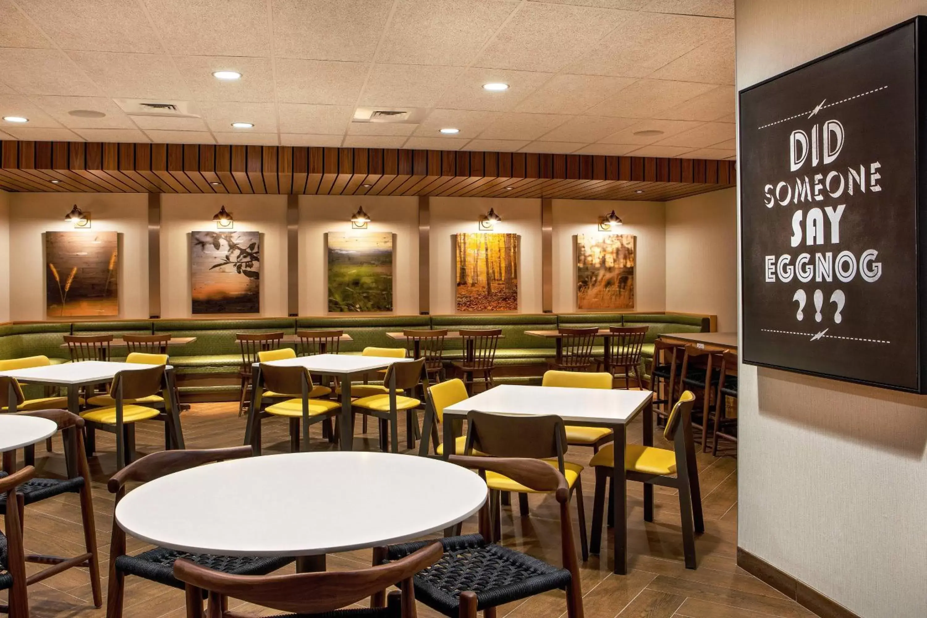 Restaurant/Places to Eat in Fairfield Inn & Suites by Marriott Boston Walpole