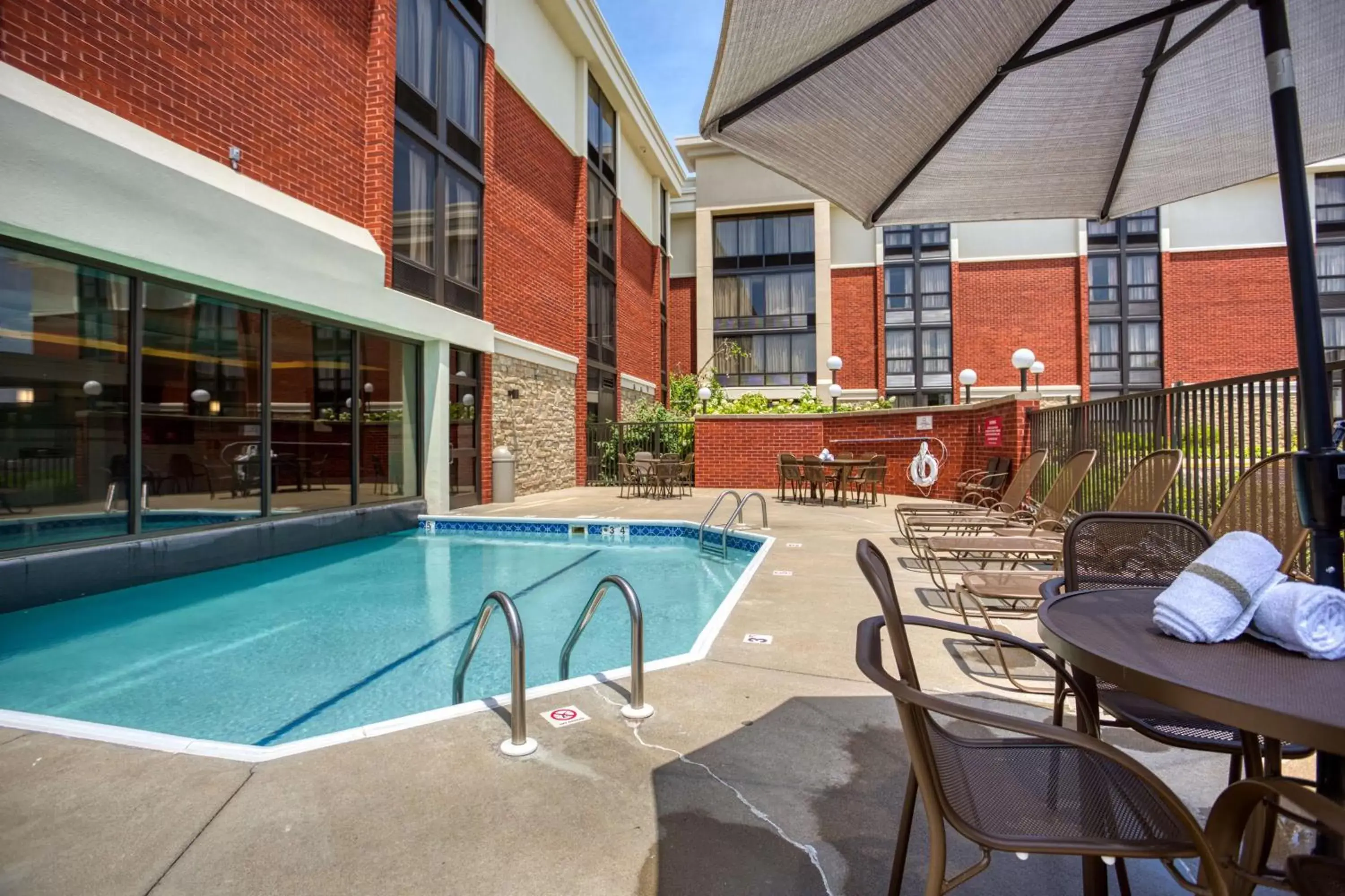 Activities, Swimming Pool in Drury Inn & Suites St. Louis - Fairview Heights