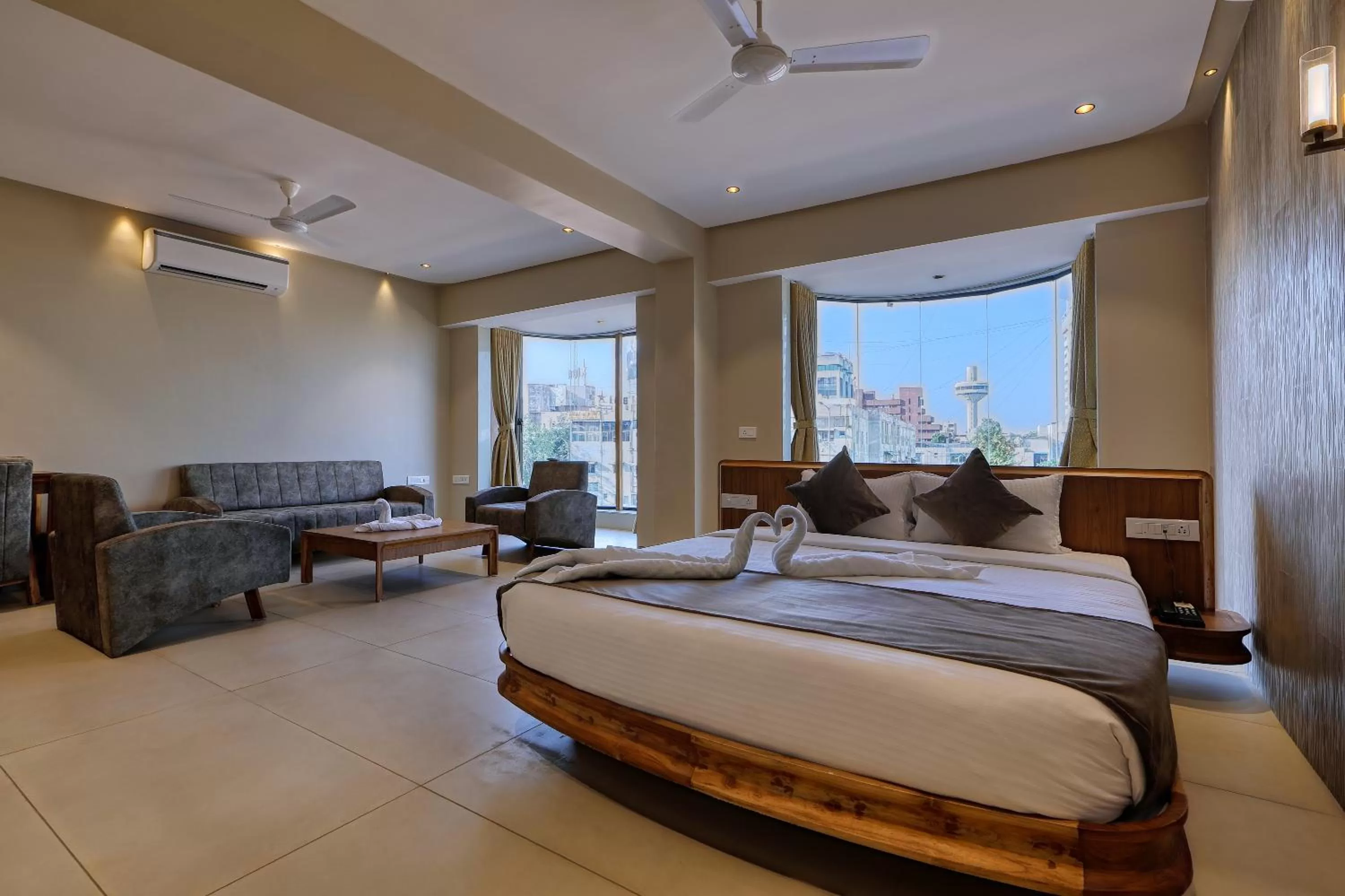 Photo of the whole room, Bed in Artilla Inn