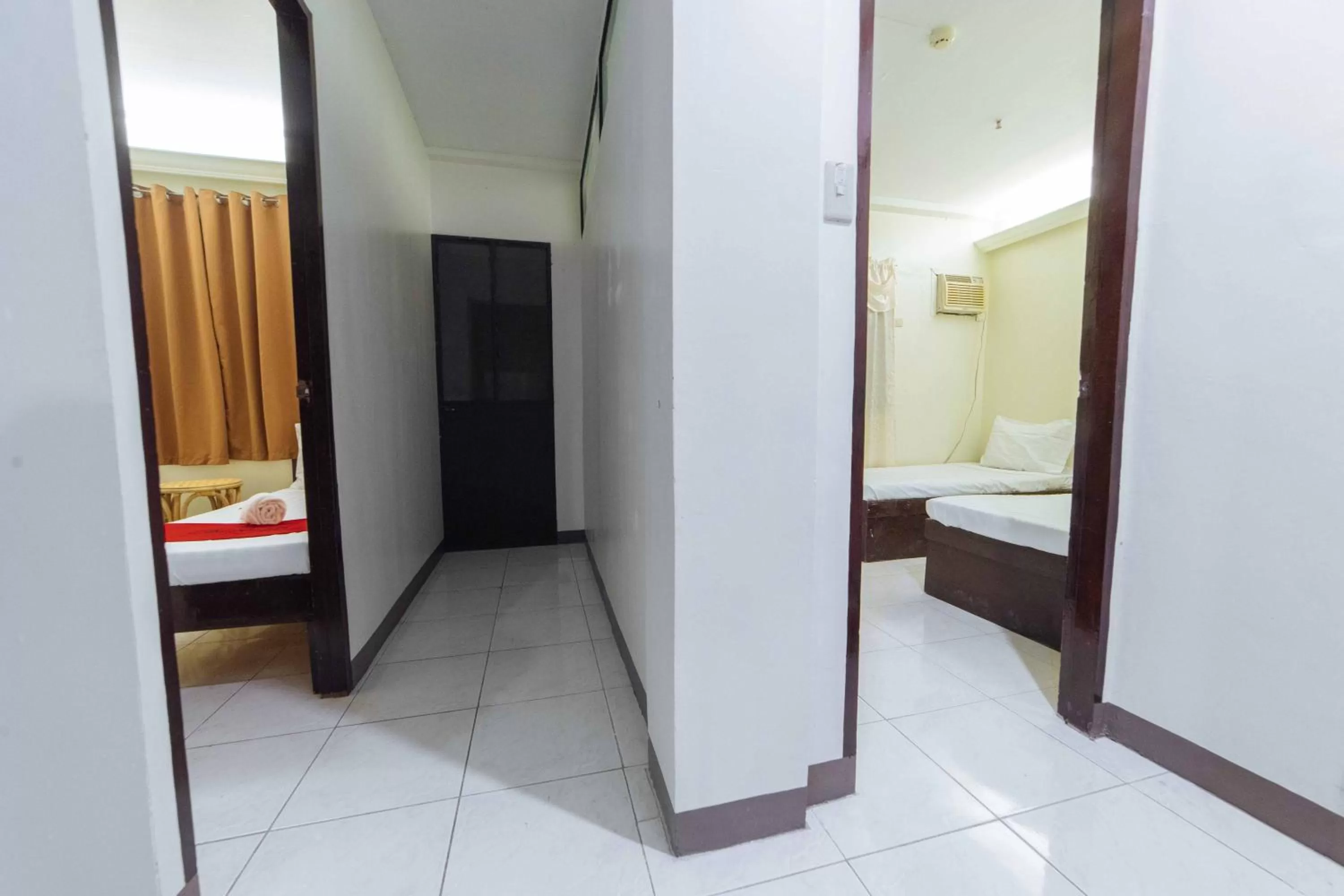 Bedroom, Bed in RedDoorz @ Ledesco Avenue Lapaz Iloilo