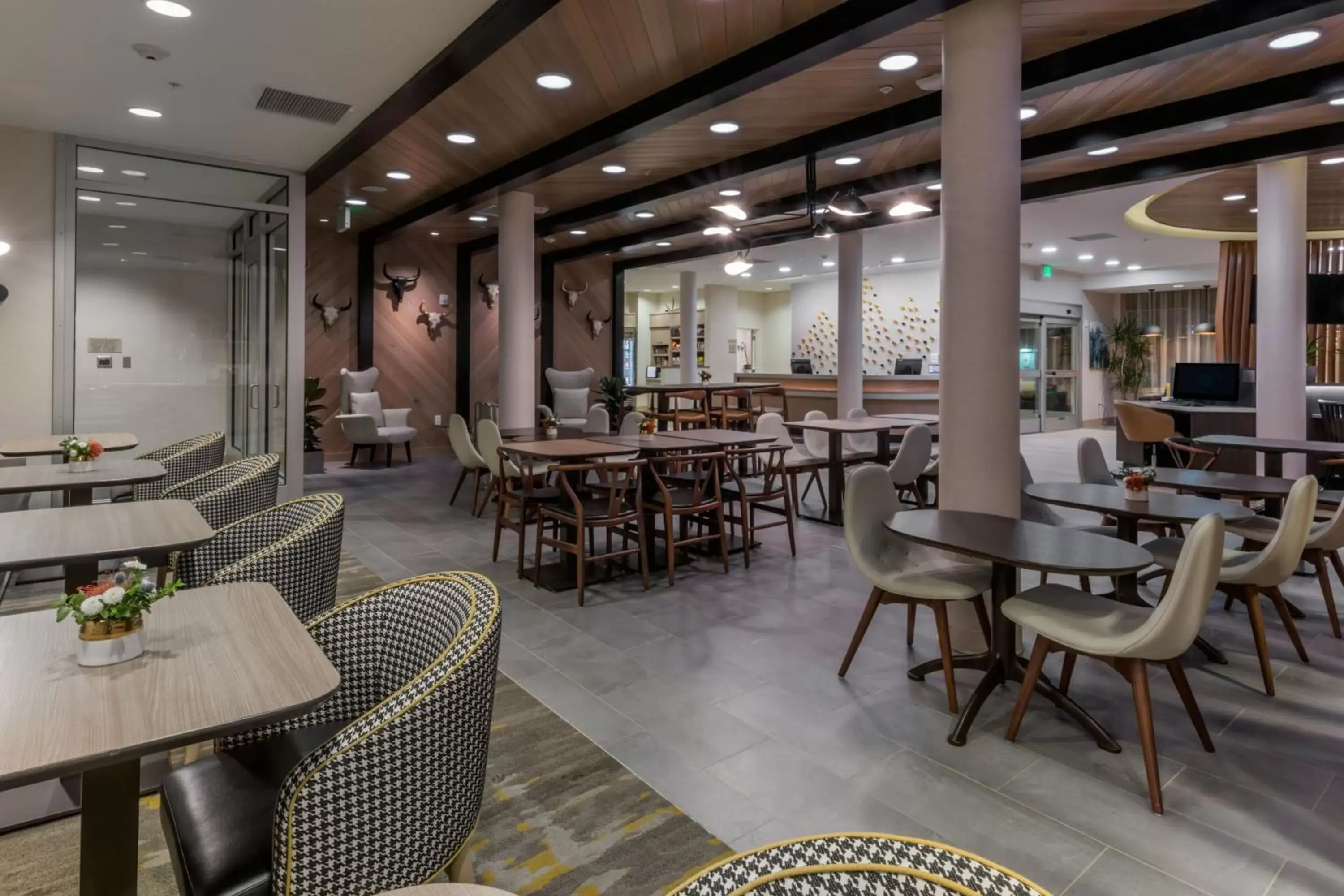 Lobby or reception, Restaurant/Places to Eat in SpringHill Suites by Marriott Jackson Hole