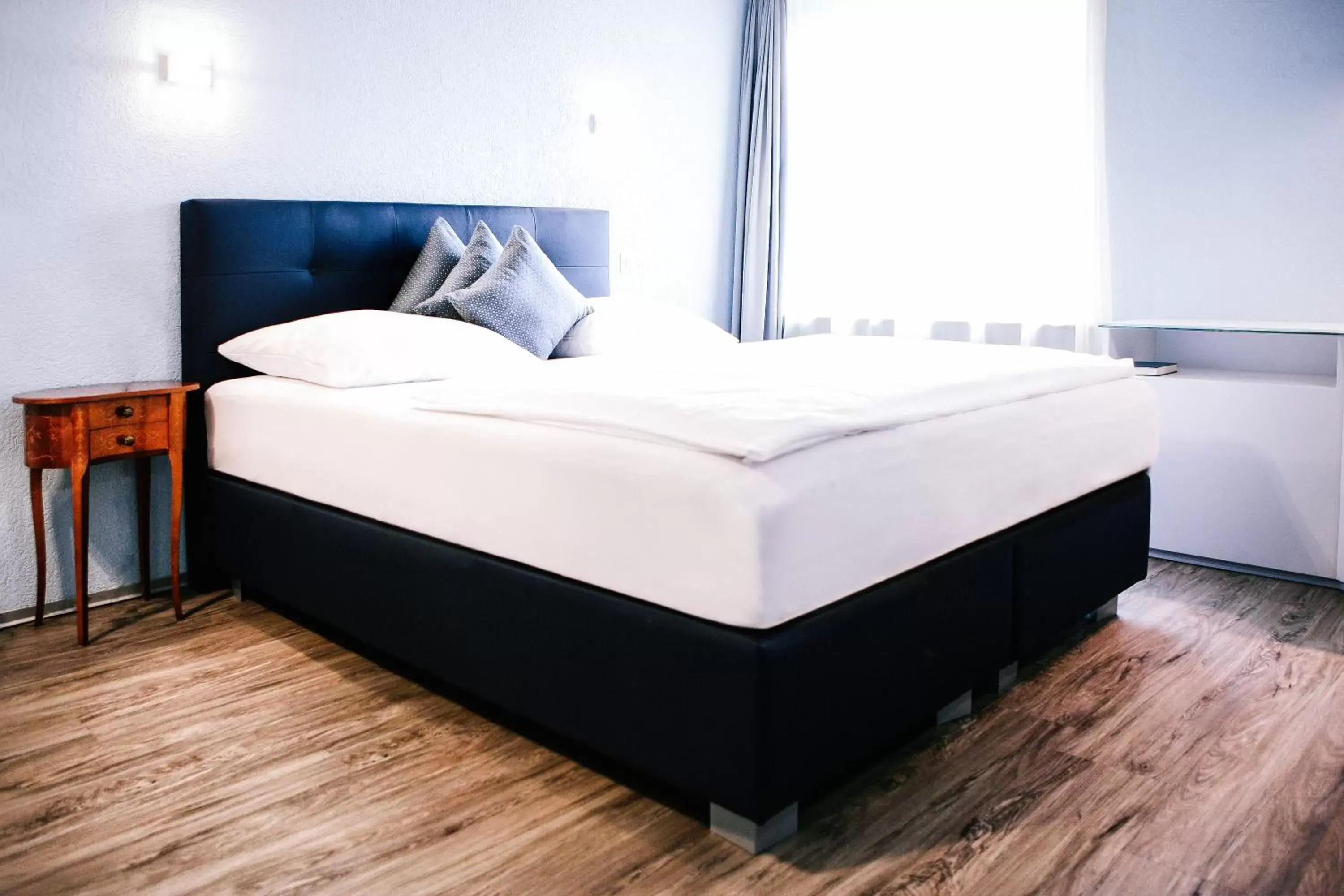 Bed in Hotel Murtenhof & Krone