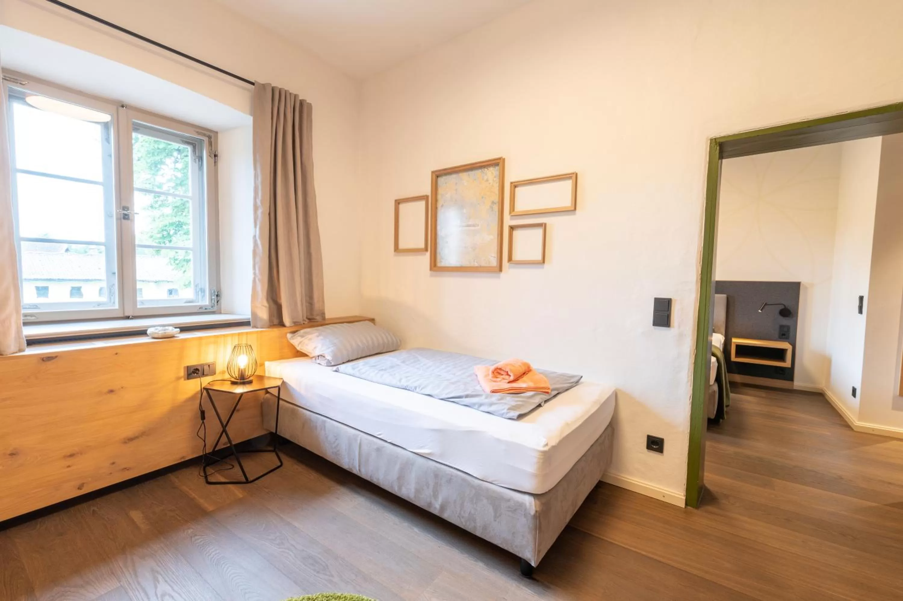 Bed in LANDHOTEL ALTE ZOLLSTATION- Historical Building