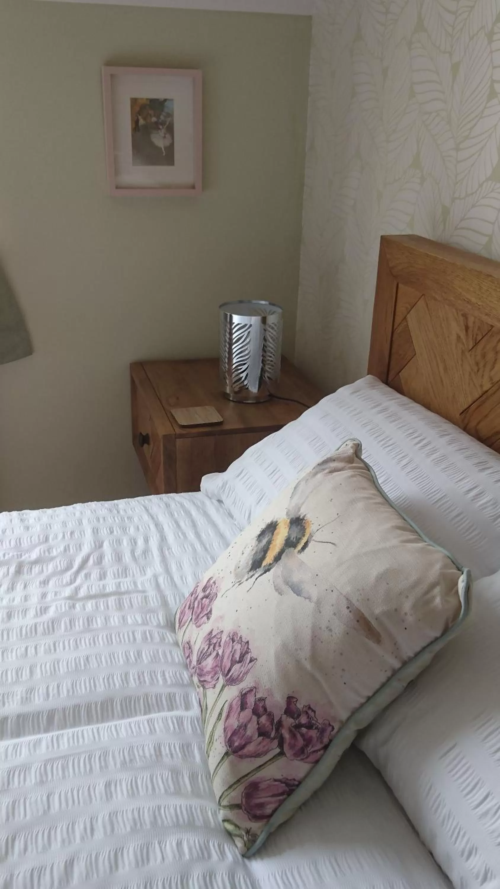 Bed in Rossclare Lodge