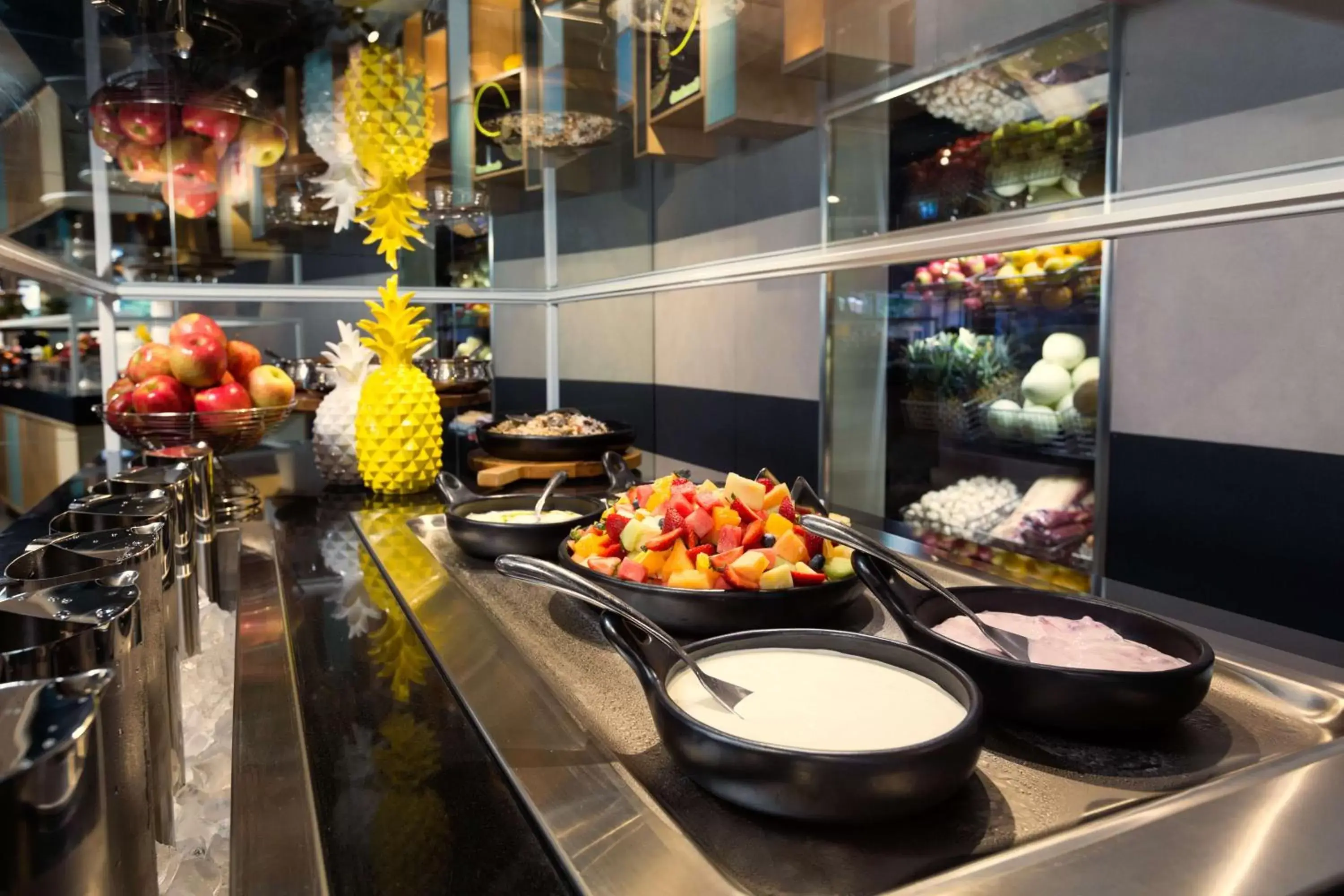 Breakfast in Atura Albury Breakfast in Atura Albury