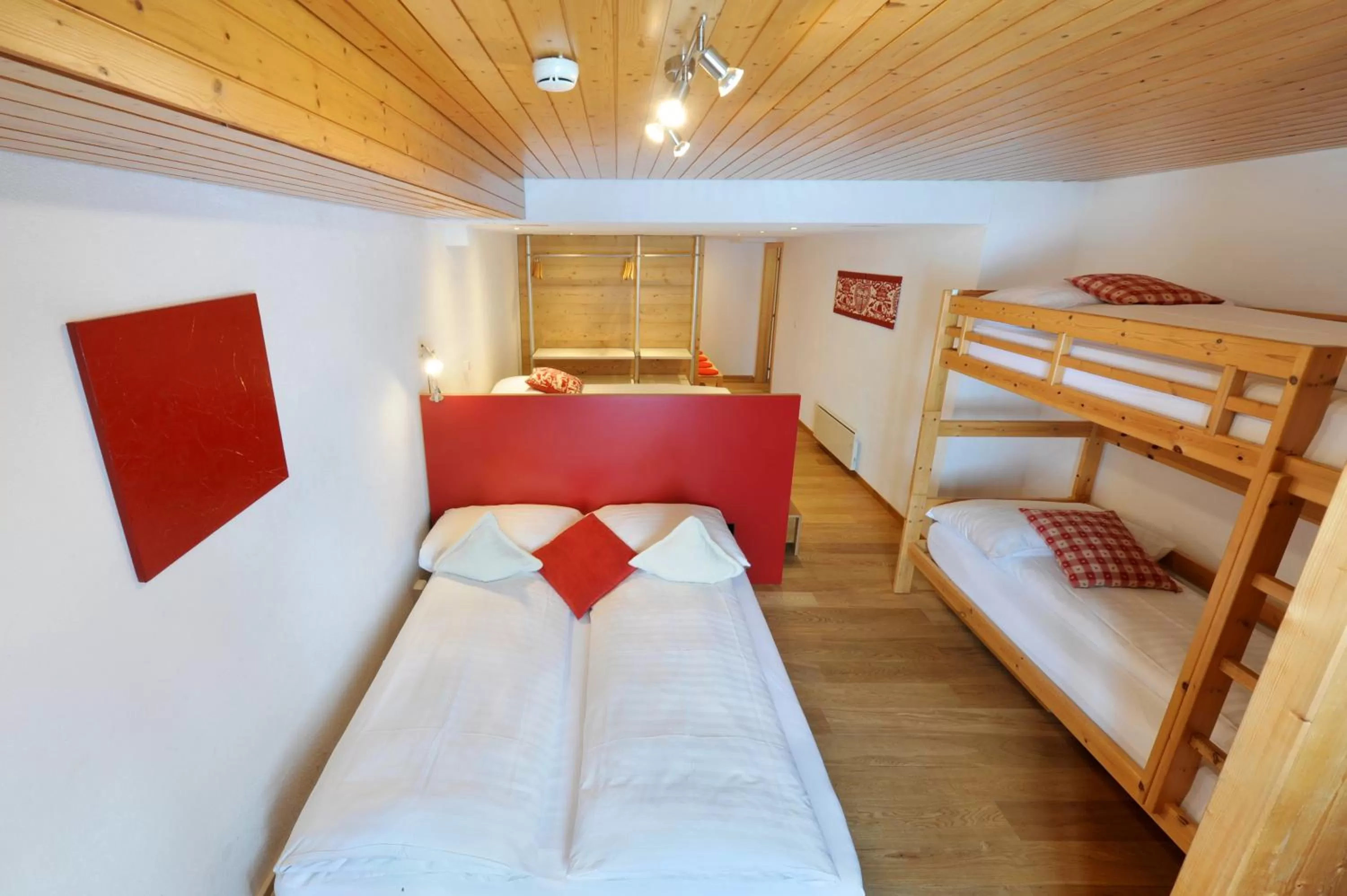 Photo of the whole room, Bed in Alpinhotel Bort