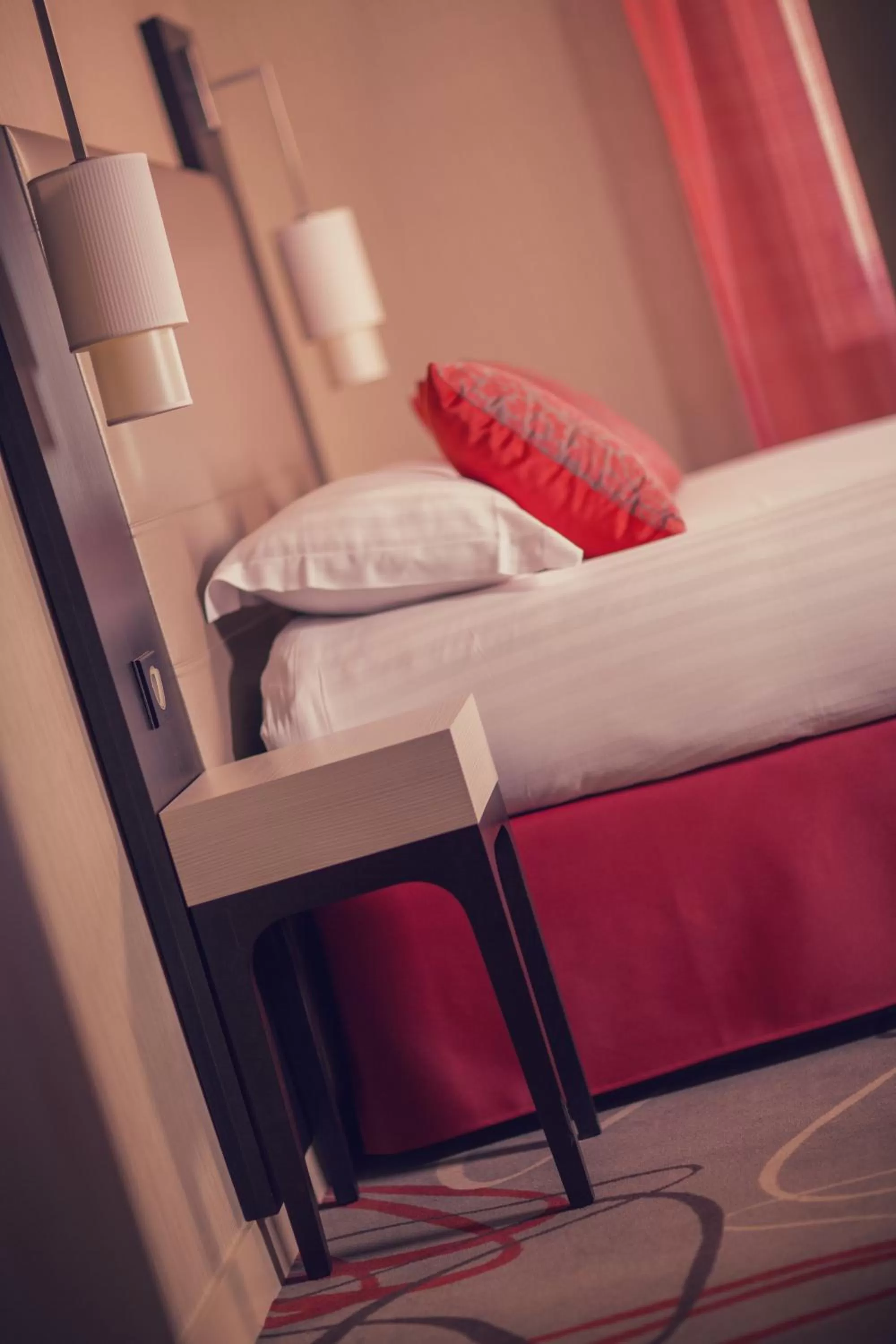 Photo of the whole room, Bed in Best Western Plus Richelieu