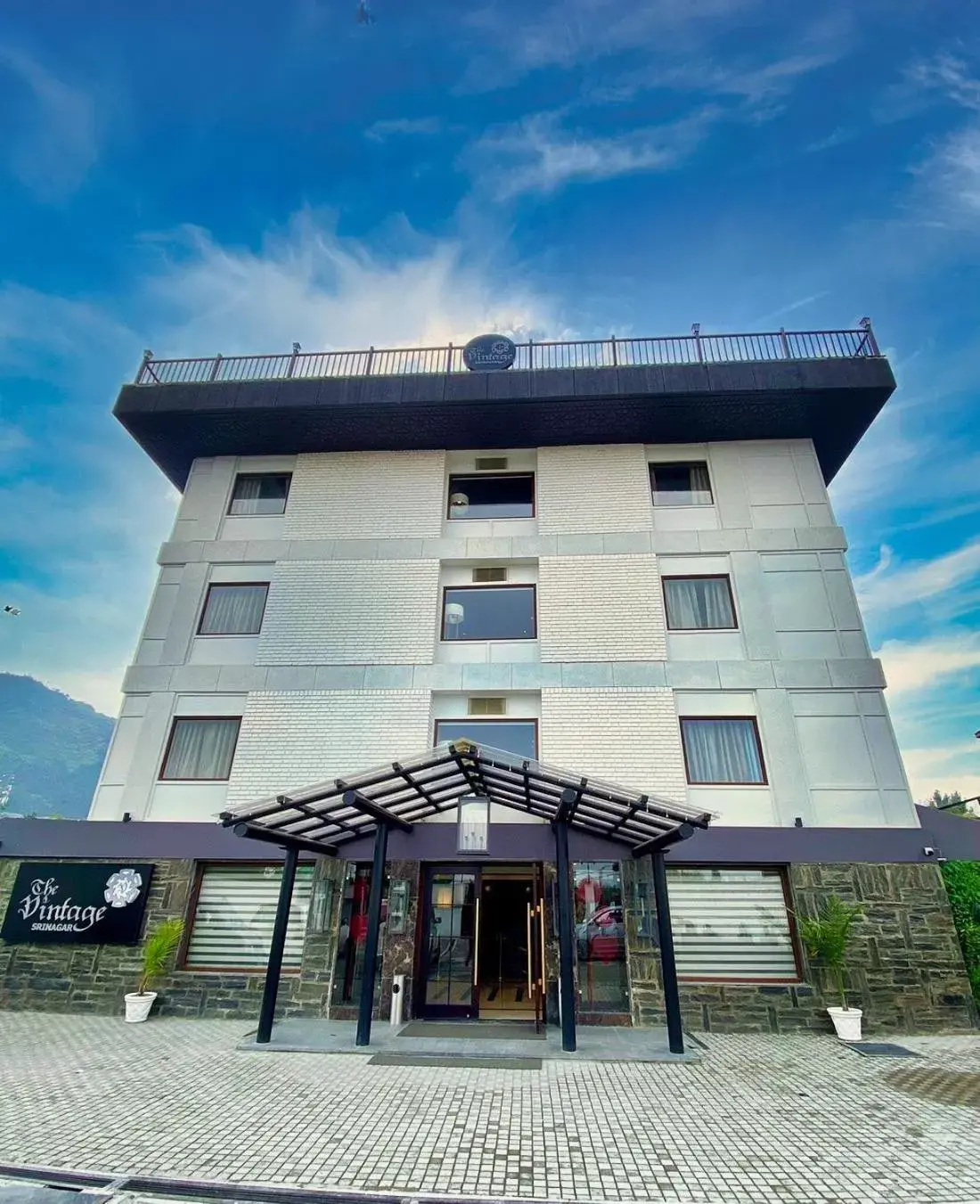 The Vintage Srinagar at Dal Lake The Vintage Srinagar at Dal Lake