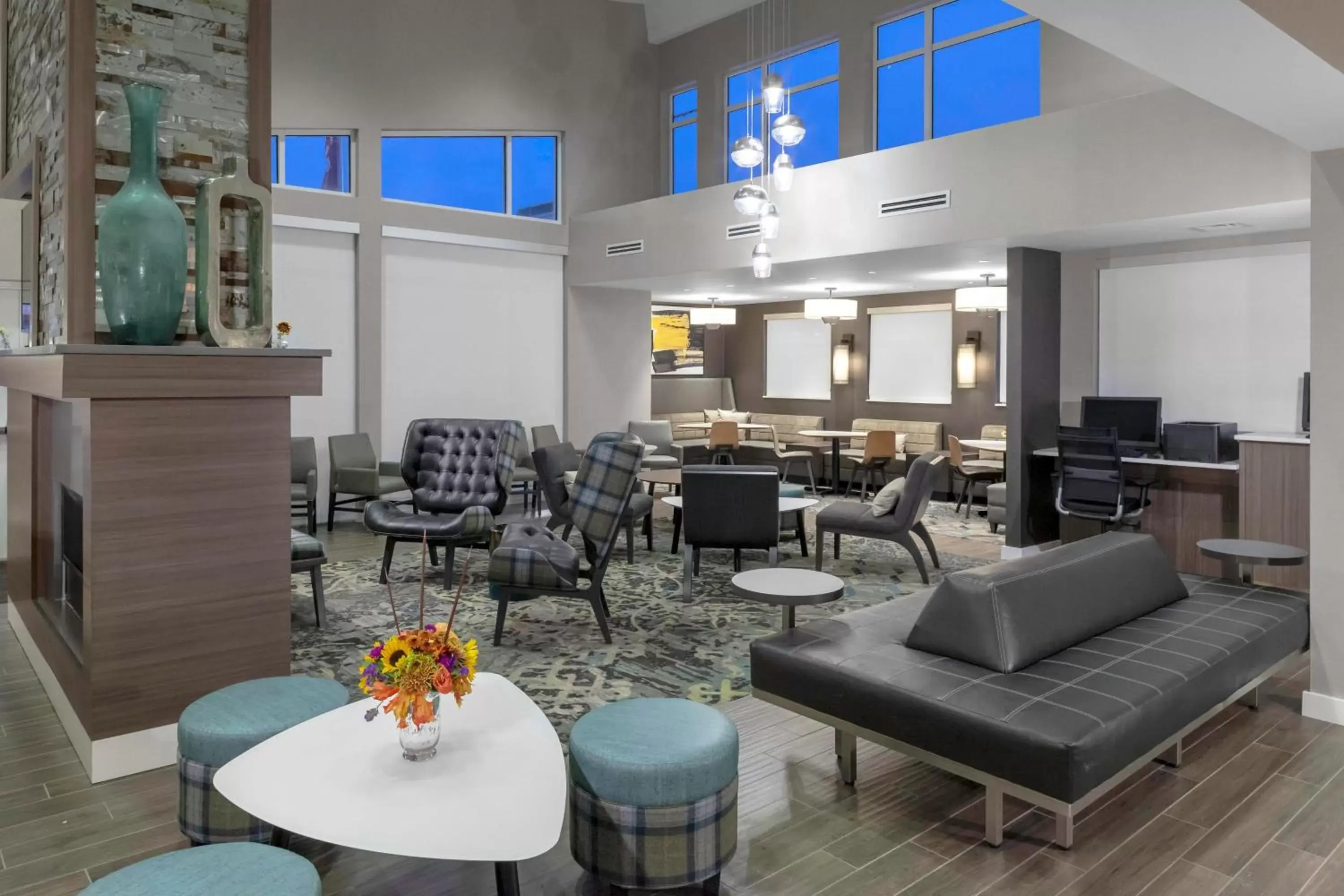Lobby or reception, Lounge/Bar in Residence Inn by Marriott St. Louis West County