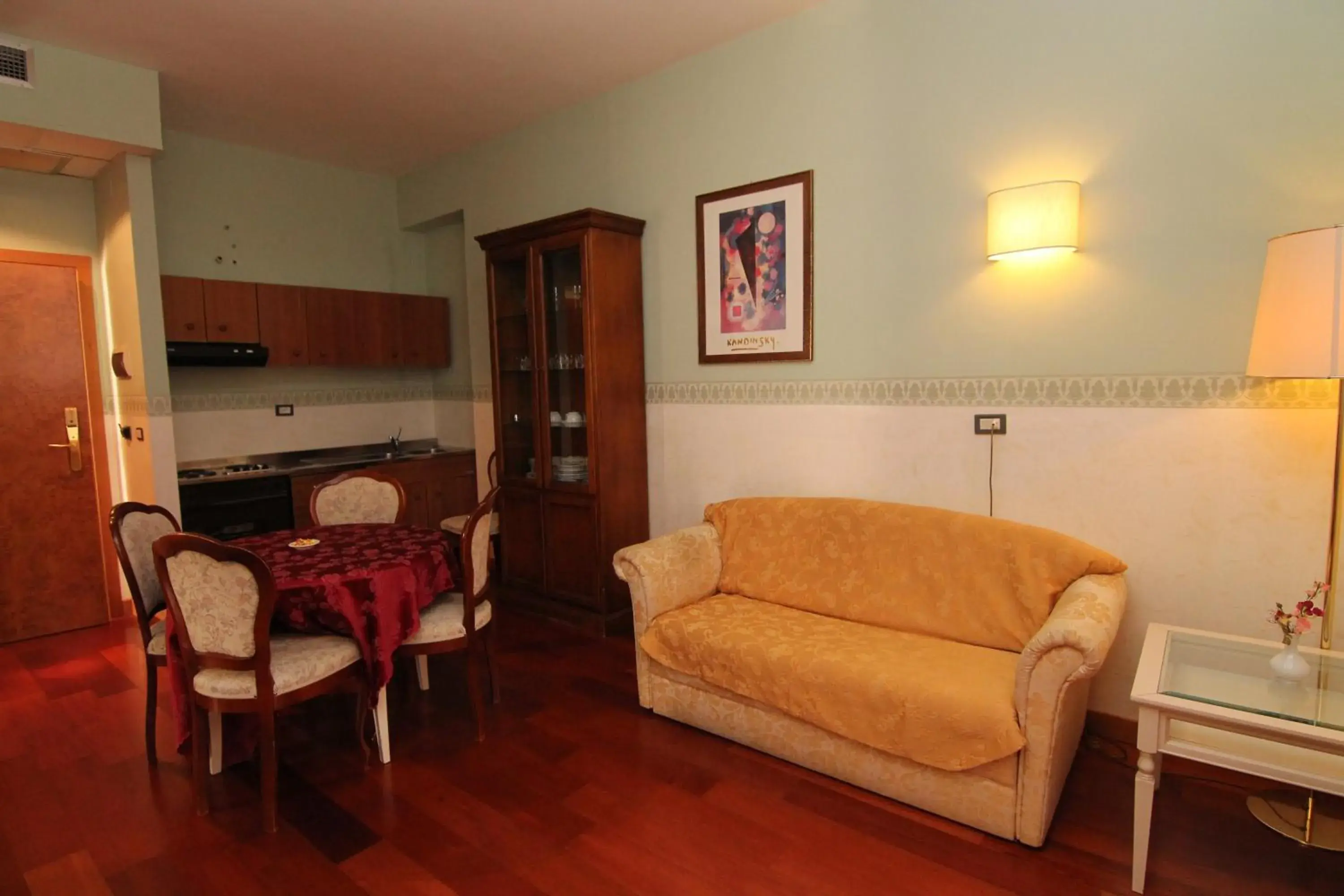 Apartment with Balcony in FILIPPONE HOTEL&RISTORANTE