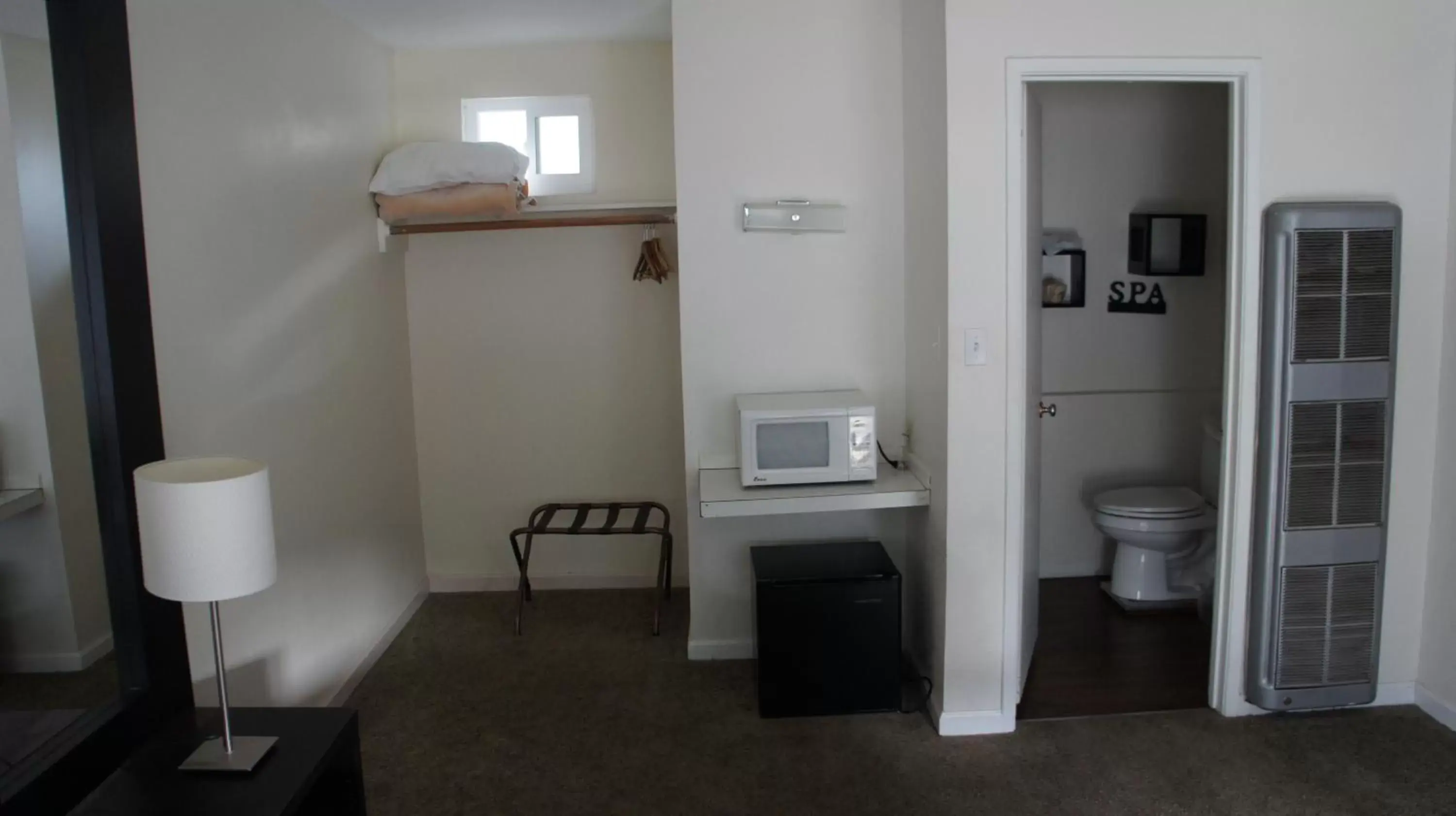 Photo of the whole room, Bathroom in Paradice Motel