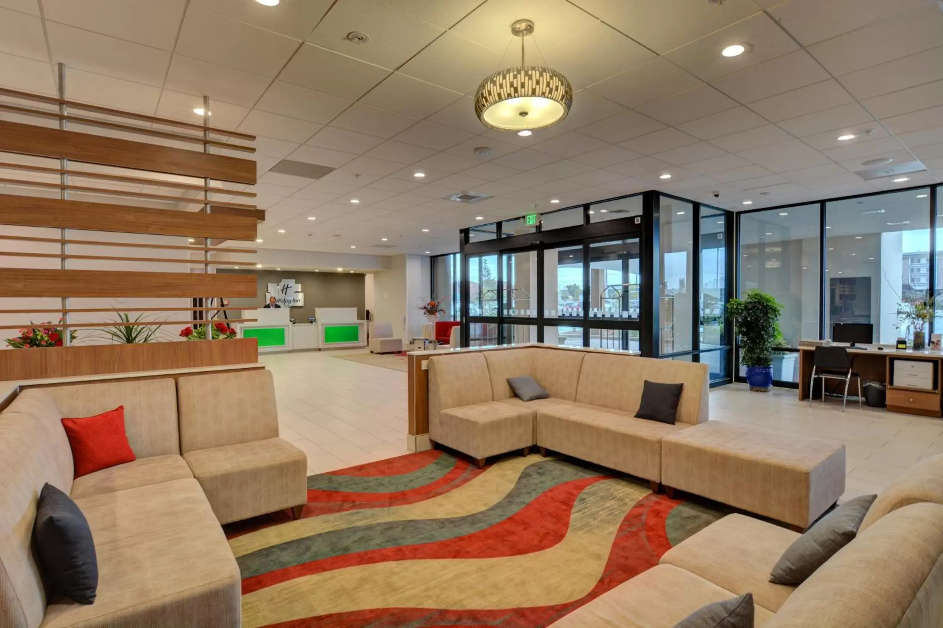 Property building, Lobby/Reception in Holiday Inn - Salem, an IHG Hotel