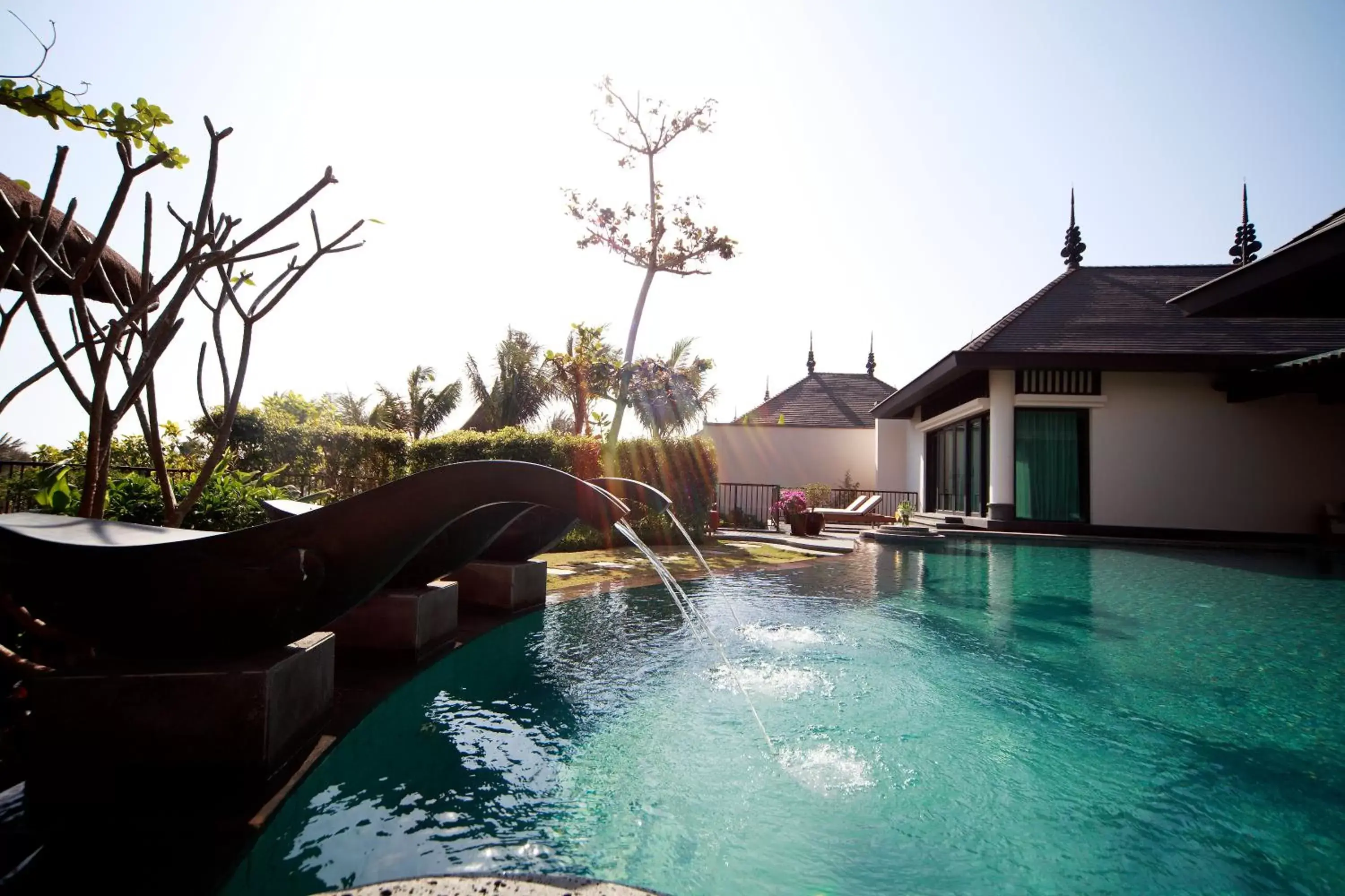 Photo of the whole room, Swimming Pool in Raffles Hainan Clear Water Bay