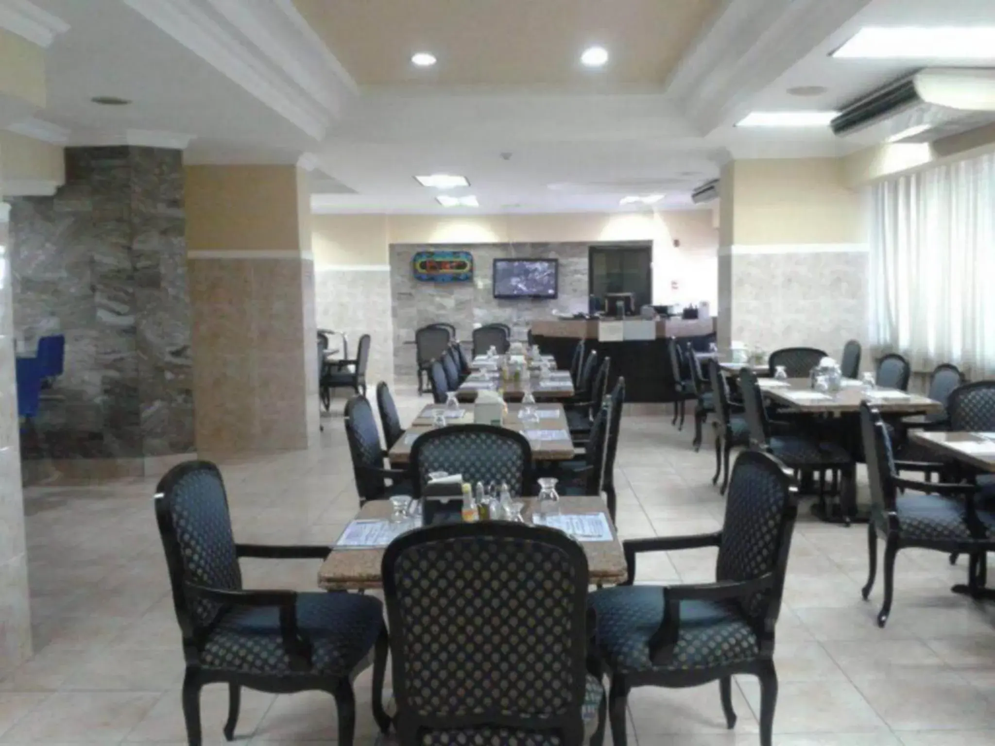 Restaurant/places to eat in Eurohotel